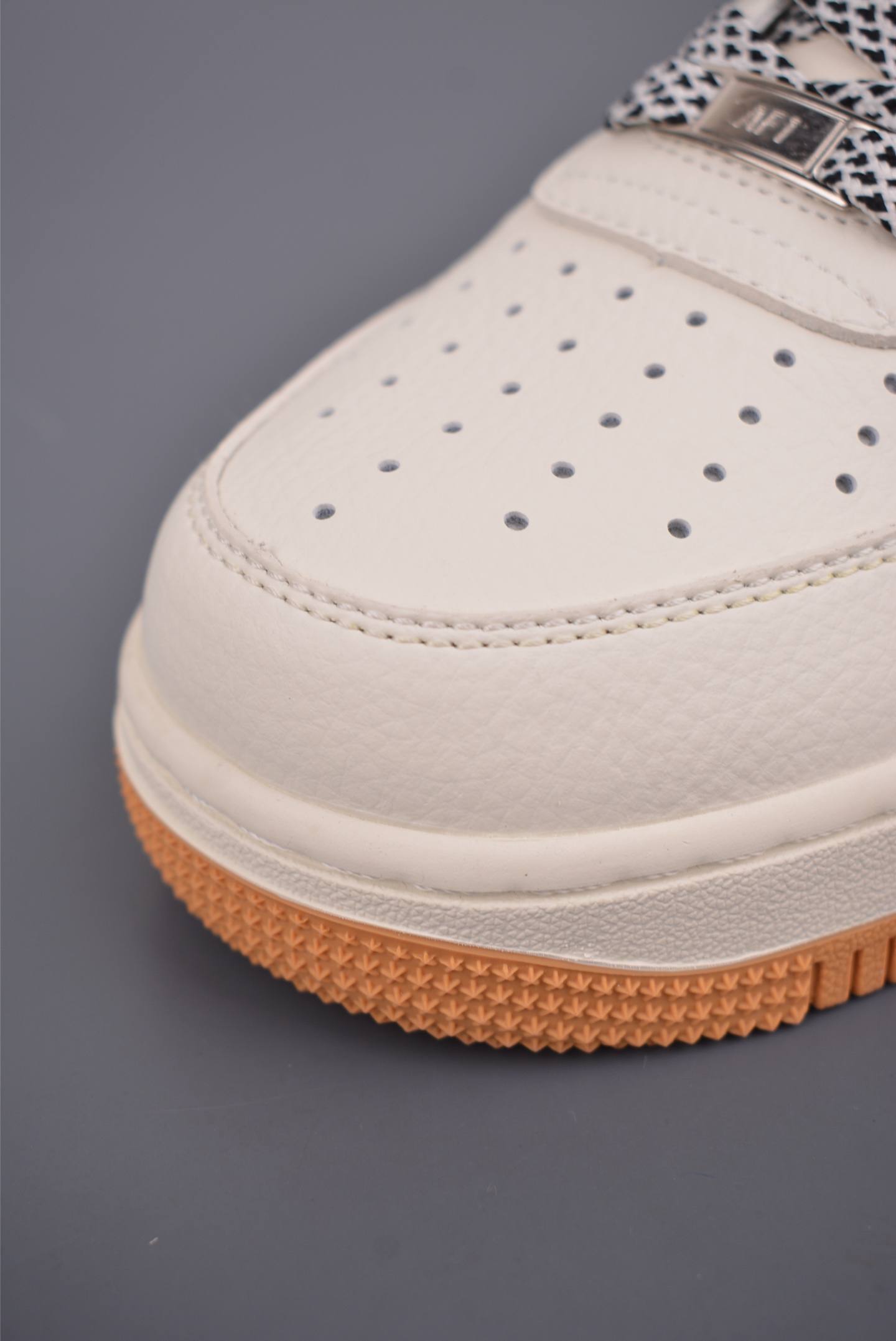 260 Nike Air Force 1 Low 米黑 CS5288-056