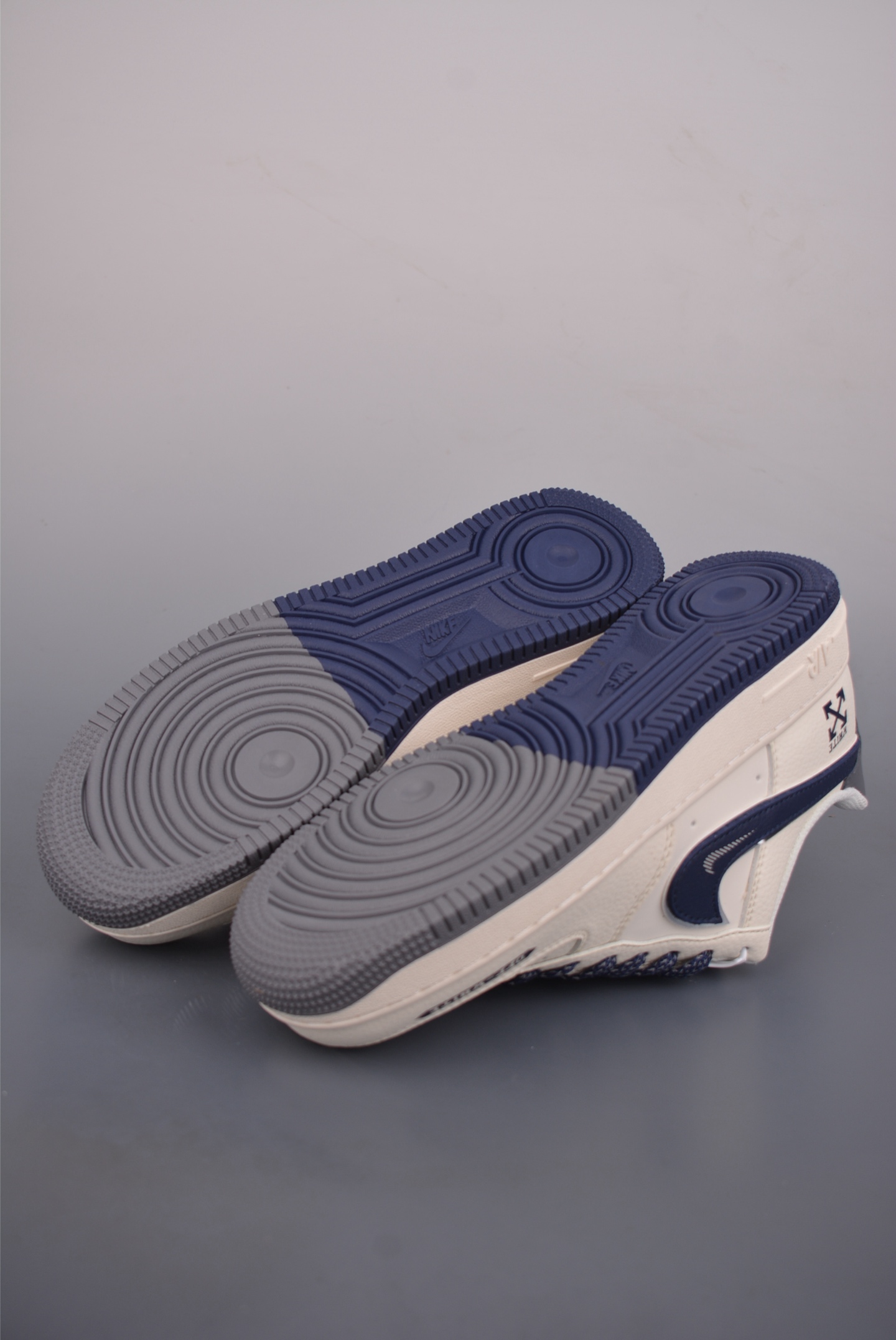 260 Nike Air Force 1 Low OFF联名 QW5836-026