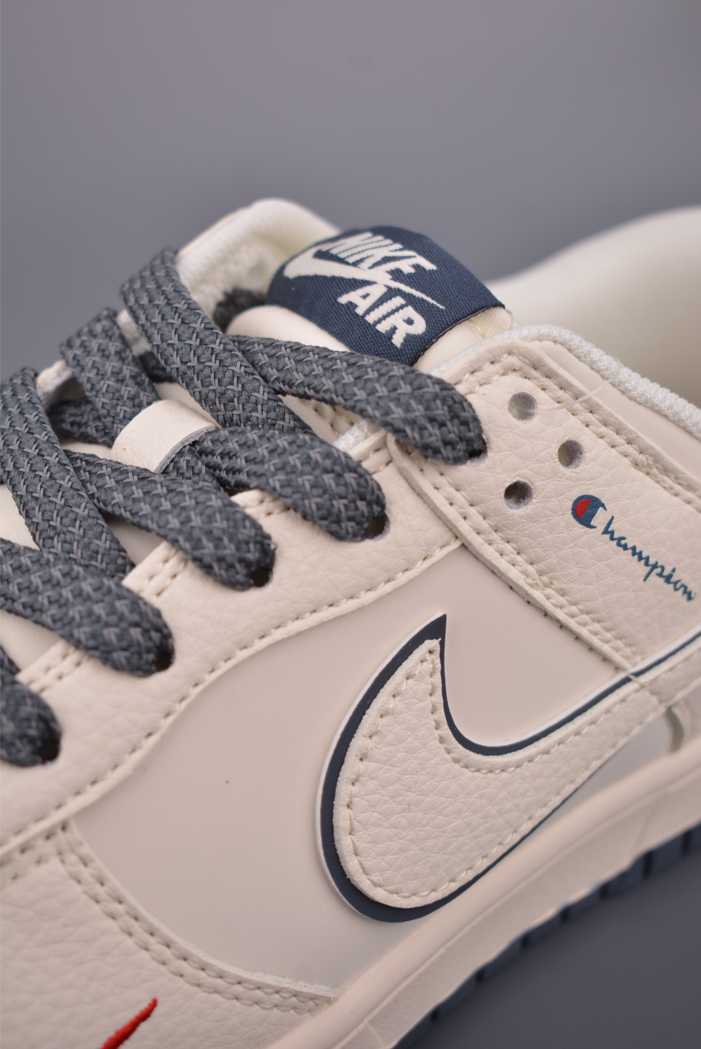 Nike SB Dunk Low 冠军联名 JP1628-026