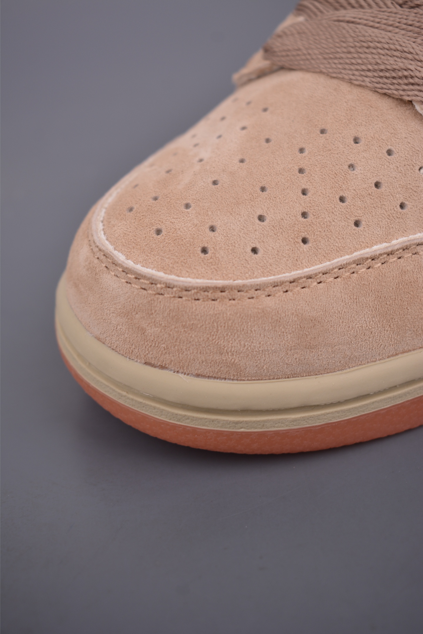 200 Nike SB Dunk Low HJ0367-200