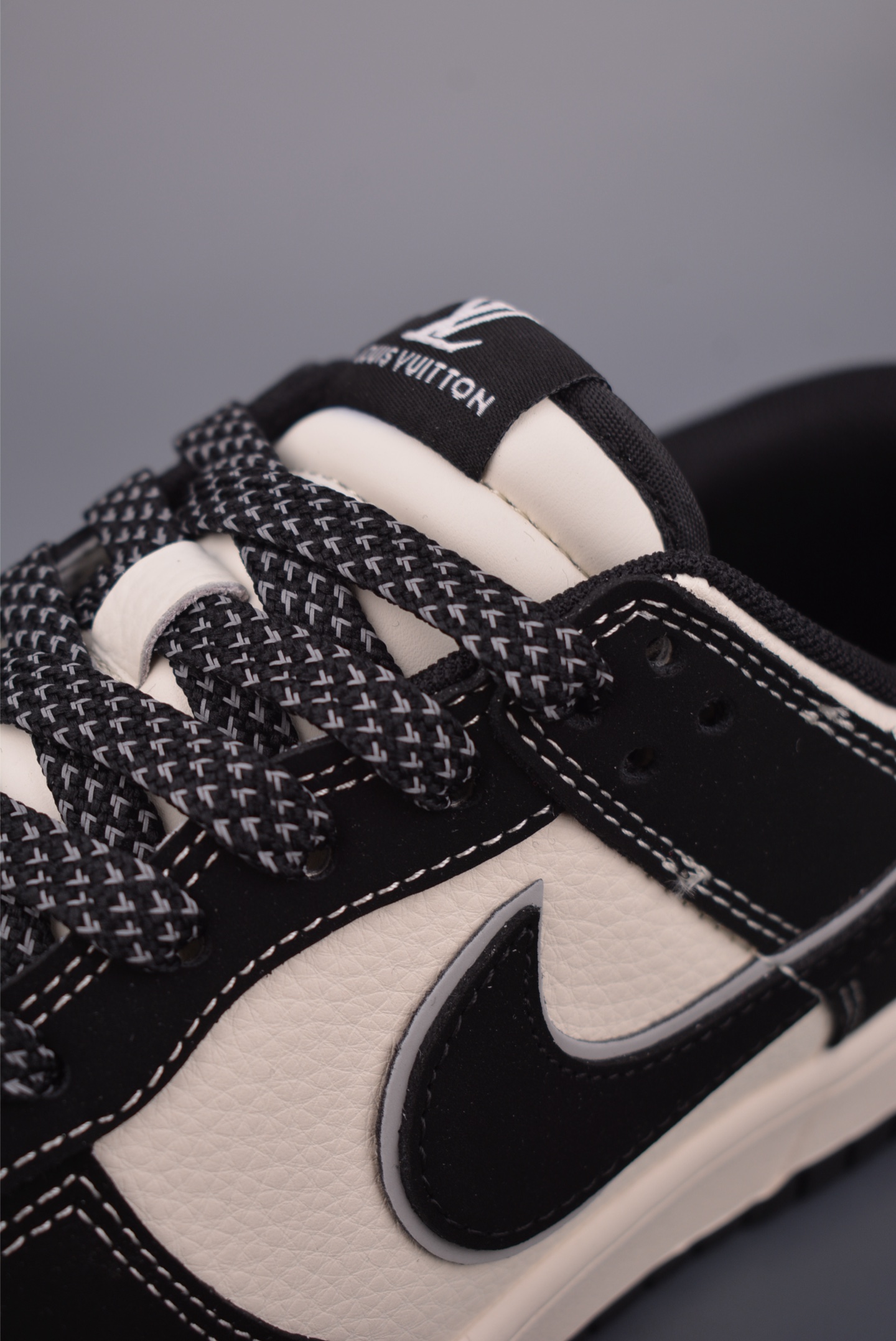 280 Nike SB Dunk Low LV联名 QW5836-031