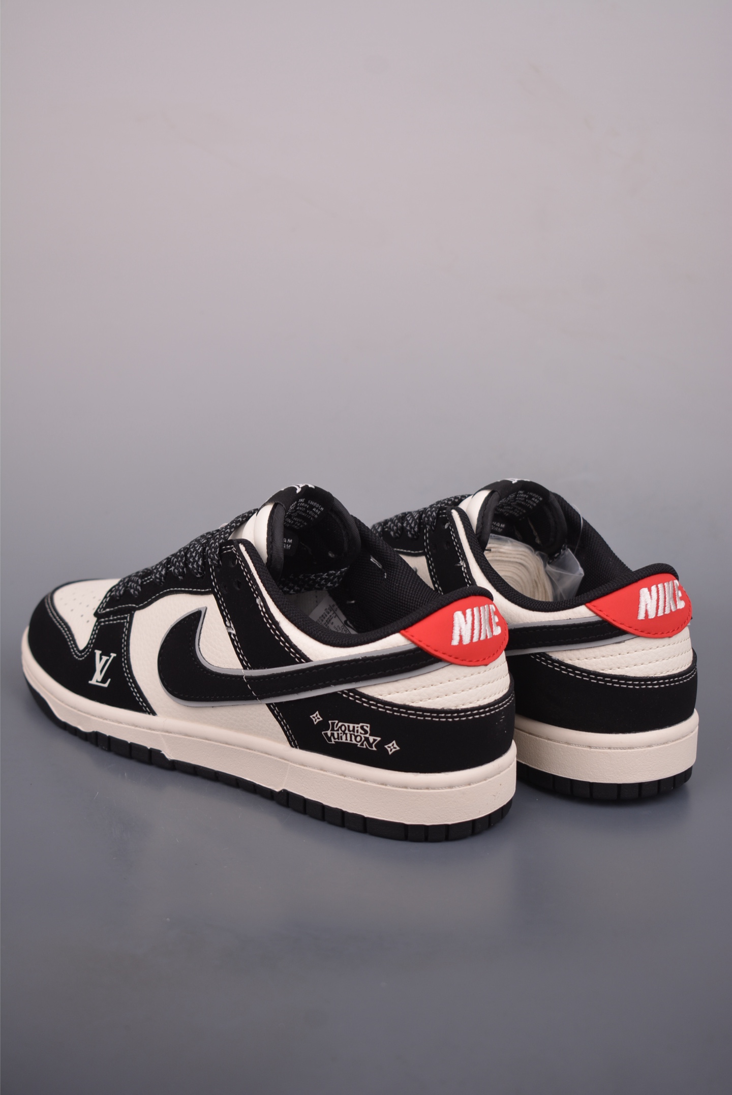 280 Nike SB Dunk Low LV联名 QW5836-031