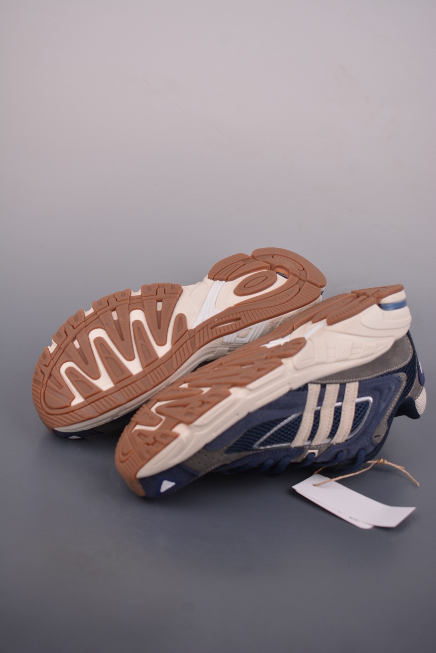 170 Bad Bunny × adidoriginals Response CL 痞兔联名老爹鞋 ID6016