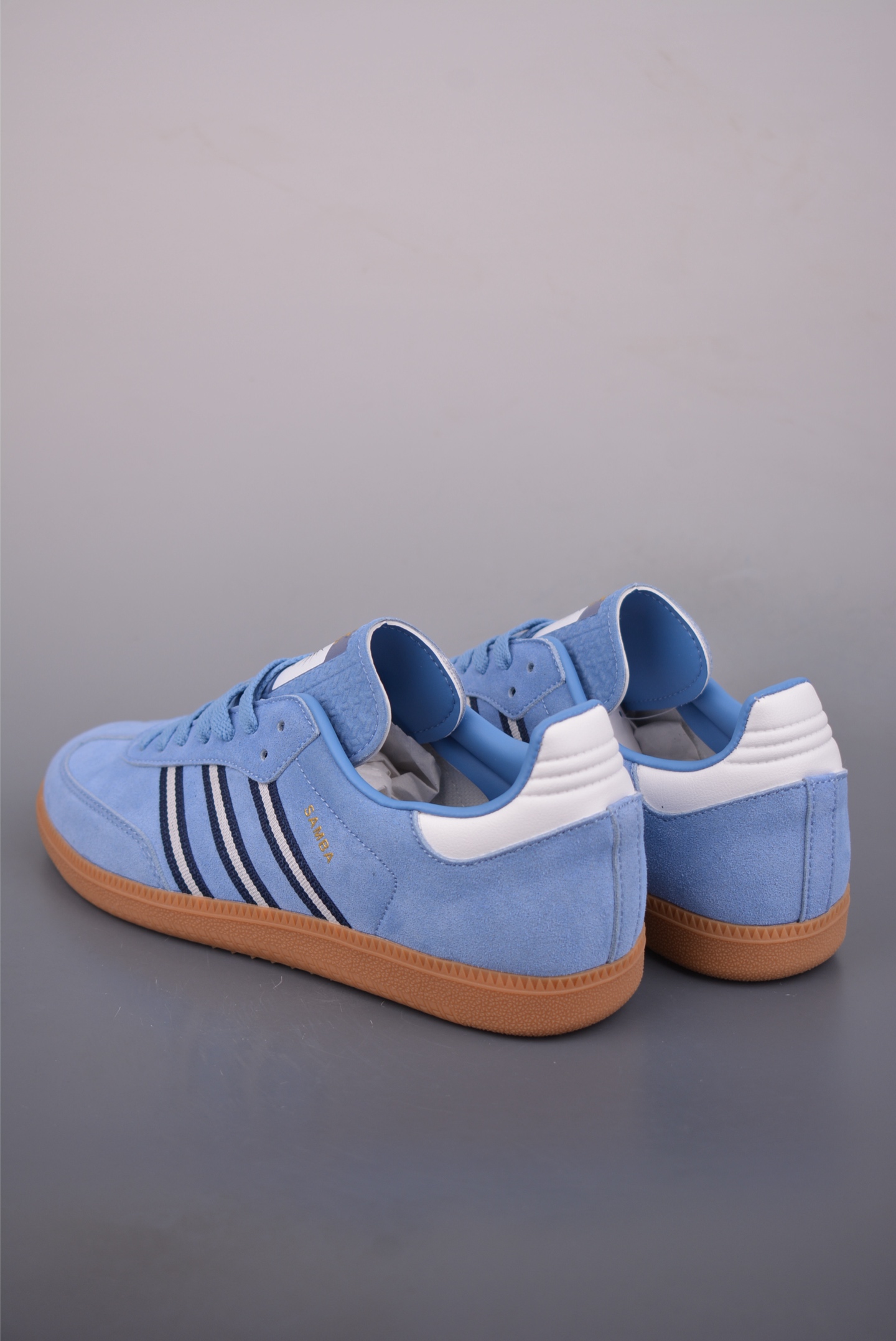 Adidas三叶草SAMBA 休闲板鞋 IH6827-High Quatity Cheap Brand wholesale wholesaler seller Clothes Bags handbags Sneakers Top Fashion Clothing Shoes from China Factory Chinese suppliers best Quality Beautiful Price Adidas三叶草SAMBA 休闲板鞋 IH6827