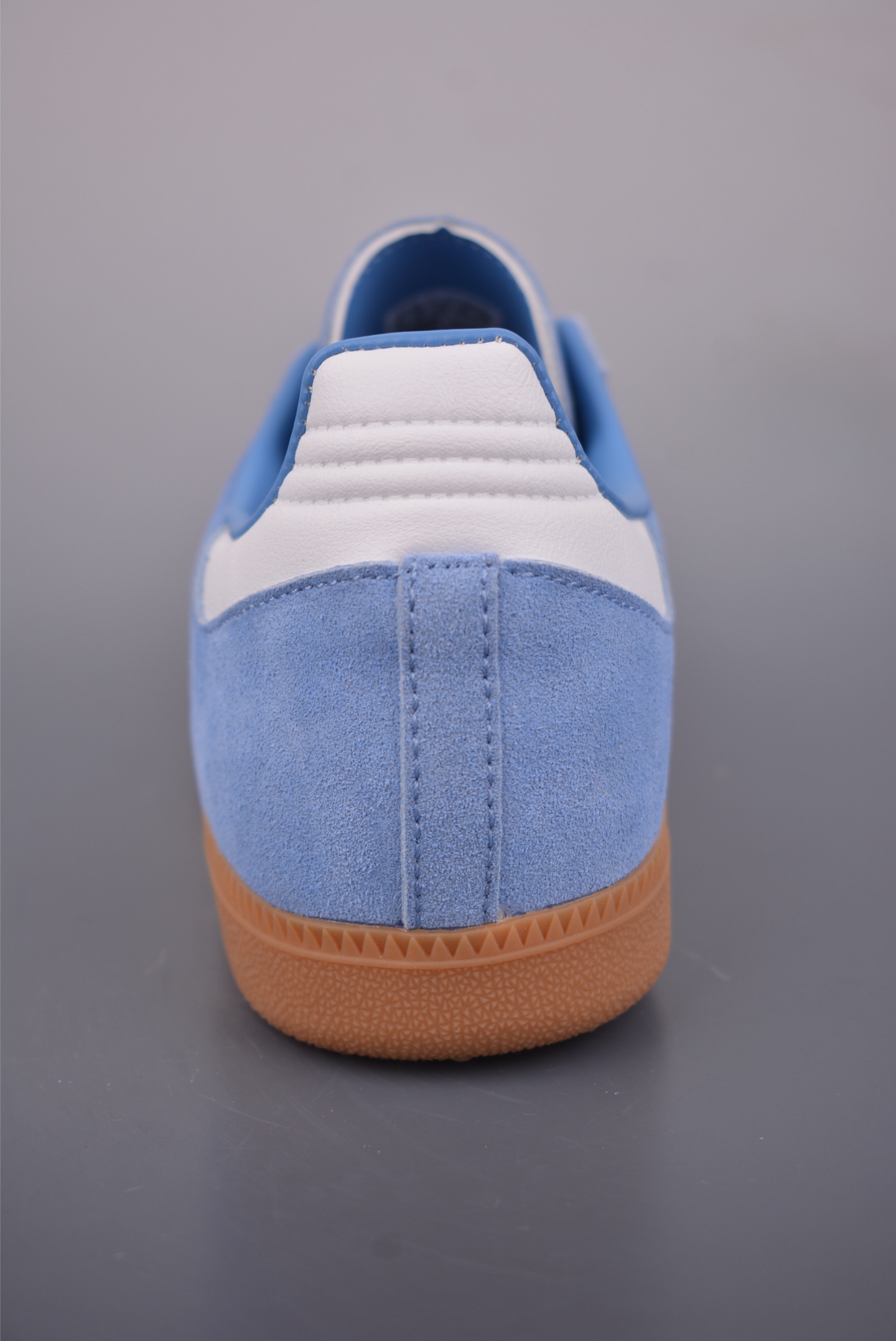 Adidas三叶草SAMBA 休闲板鞋 IH6827-High Quatity Cheap Brand wholesale wholesaler seller Clothes Bags handbags Sneakers Top Fashion Clothing Shoes from China Factory Chinese suppliers best Quality Beautiful Price Adidas三叶草SAMBA 休闲板鞋 IH6827