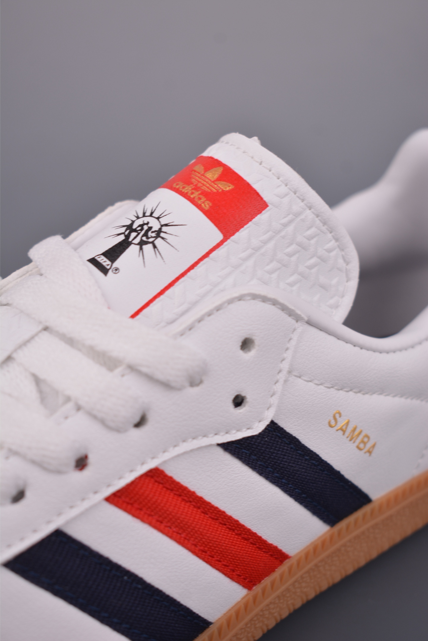 140 Adidas三叶草SAMBA 休闲板鞋 HQ4950