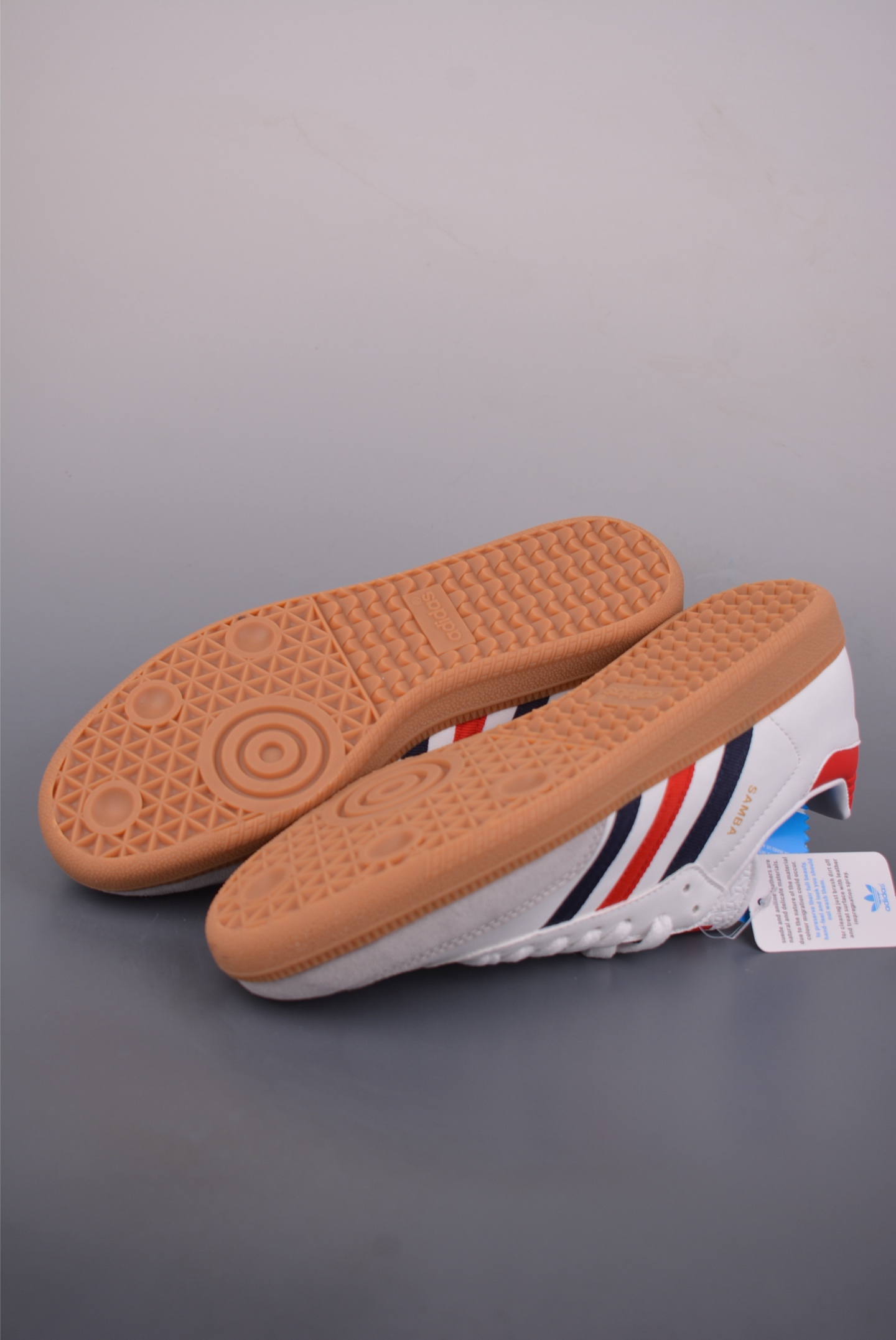 140 Adidas三叶草SAMBA 休闲板鞋 HQ4950