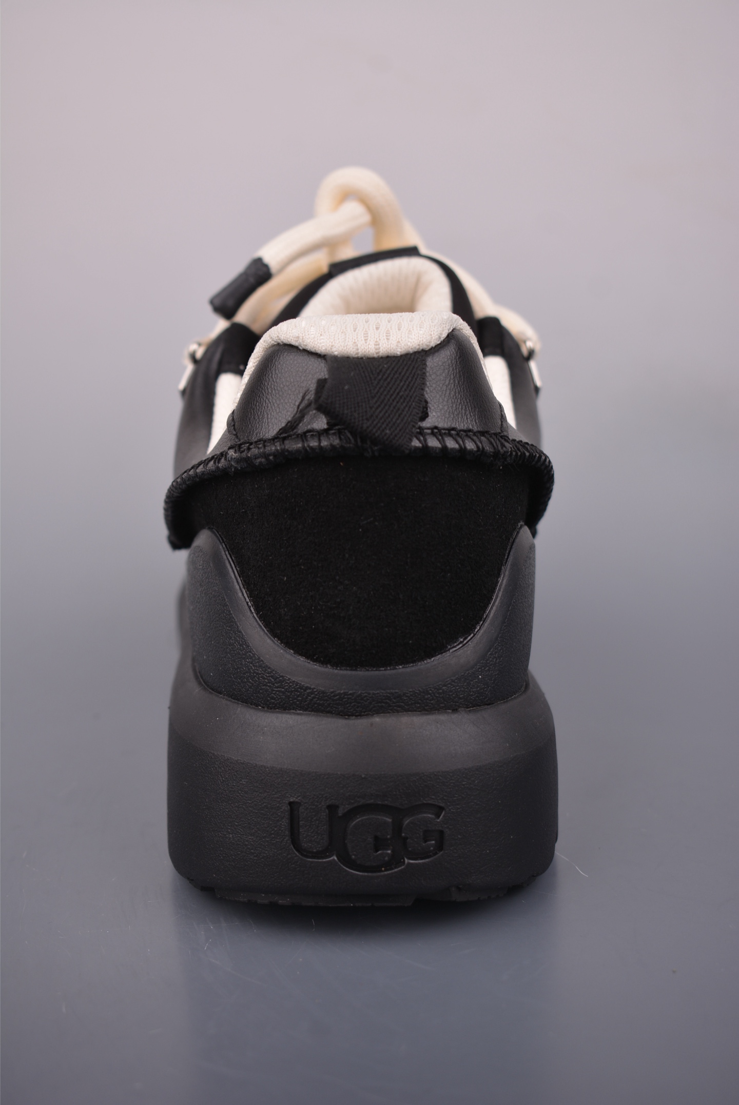 220 UGG Heritage Utilty Sneaker 中性羊绒雪地面包鞋 1170910