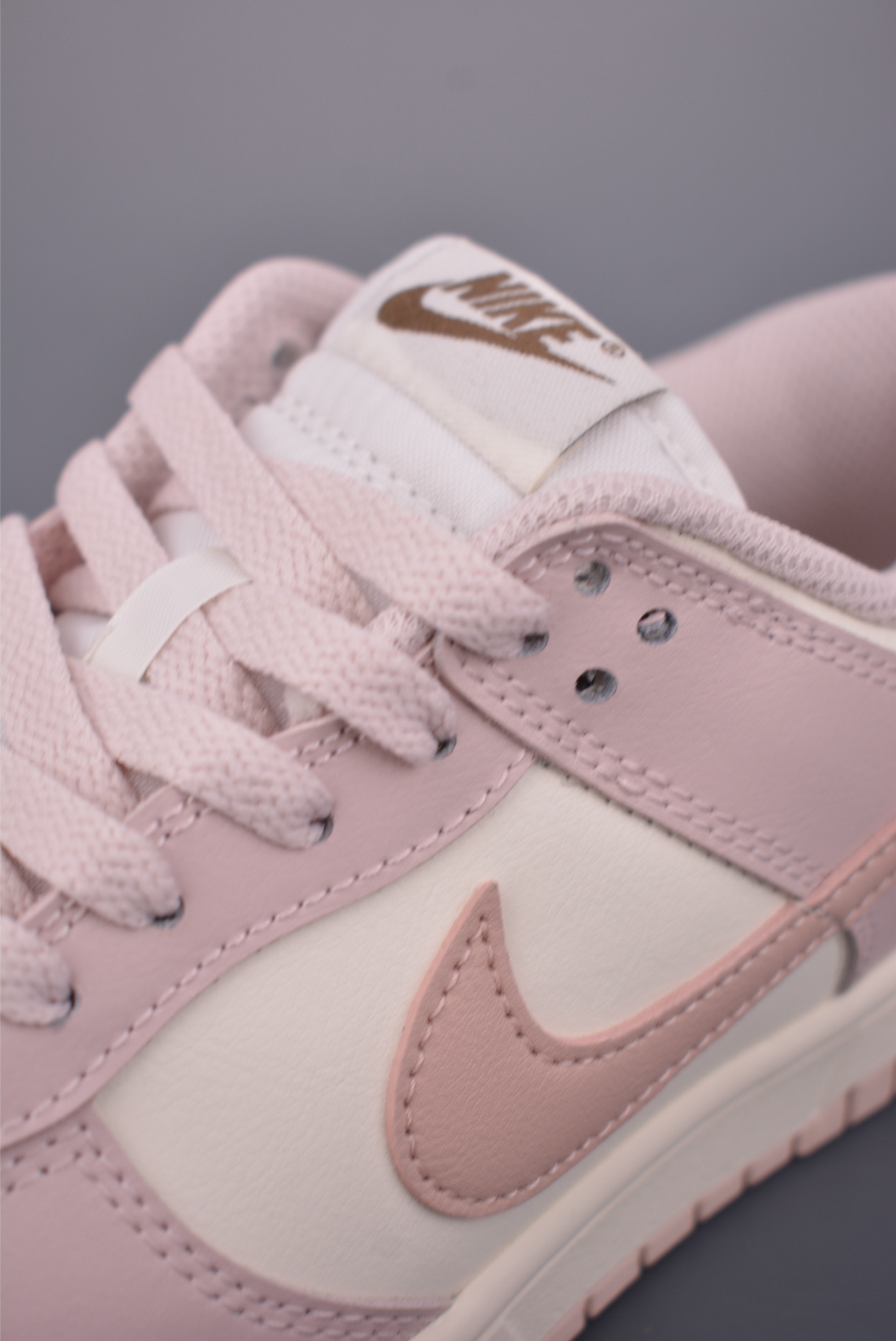 180 Nike SB Dunk Low IM6572-602