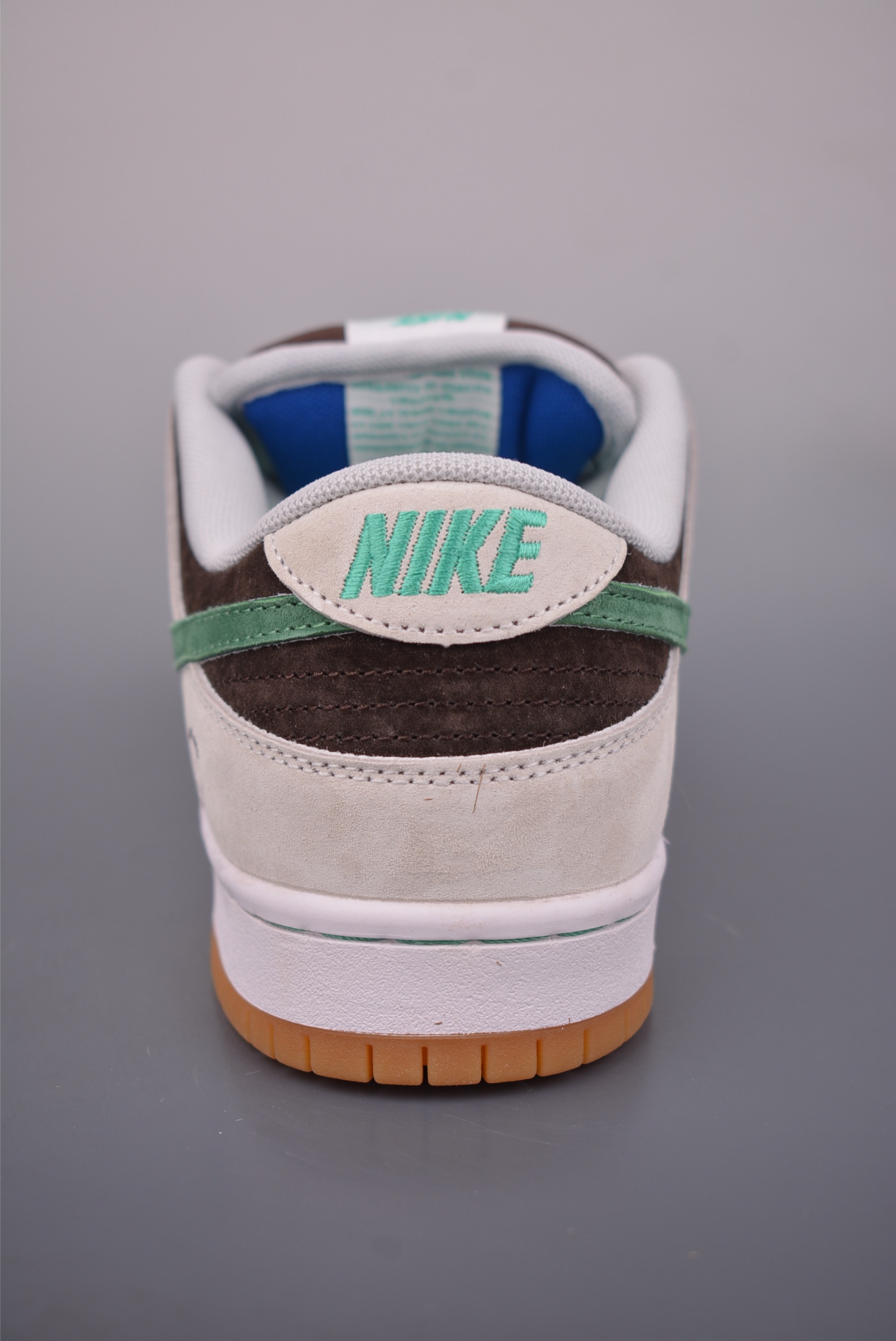200 Nike SB Dunk Low HF3704-001