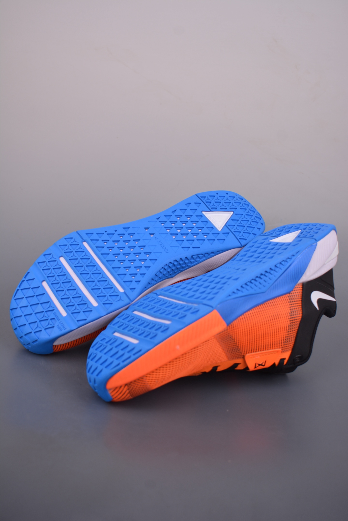 190 NIKE METC10男子透气轻便训练鞋 冬季健身缓震运动 HJ1875-802