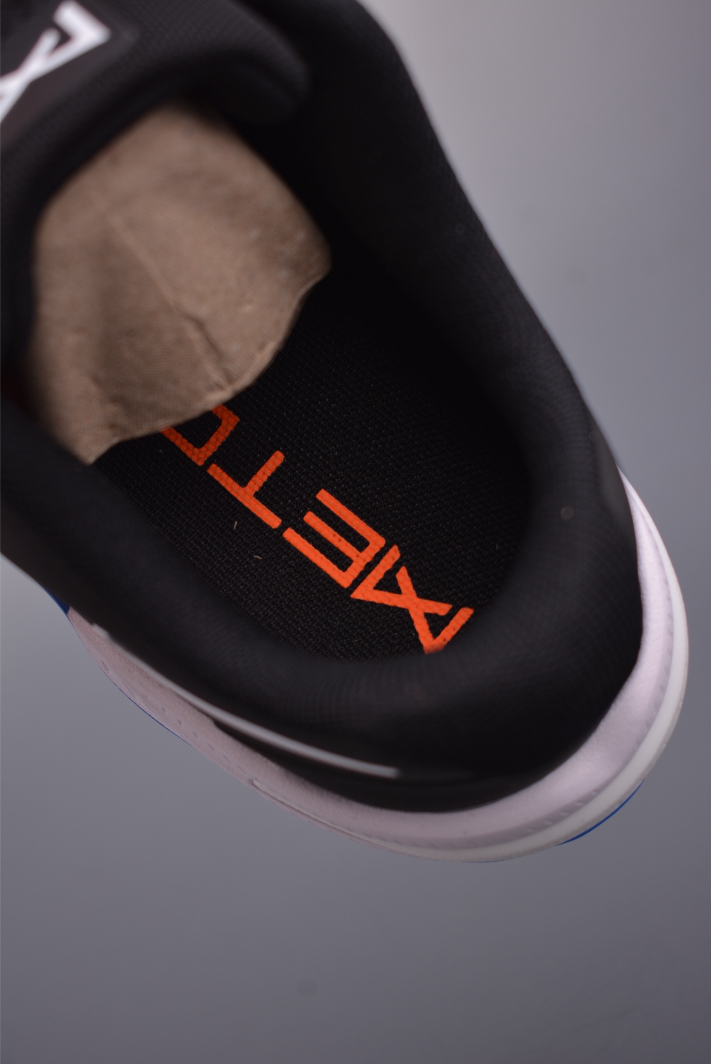 190 NIKE METC10男子透气轻便训练鞋 冬季健身缓震运动 HJ1875-802