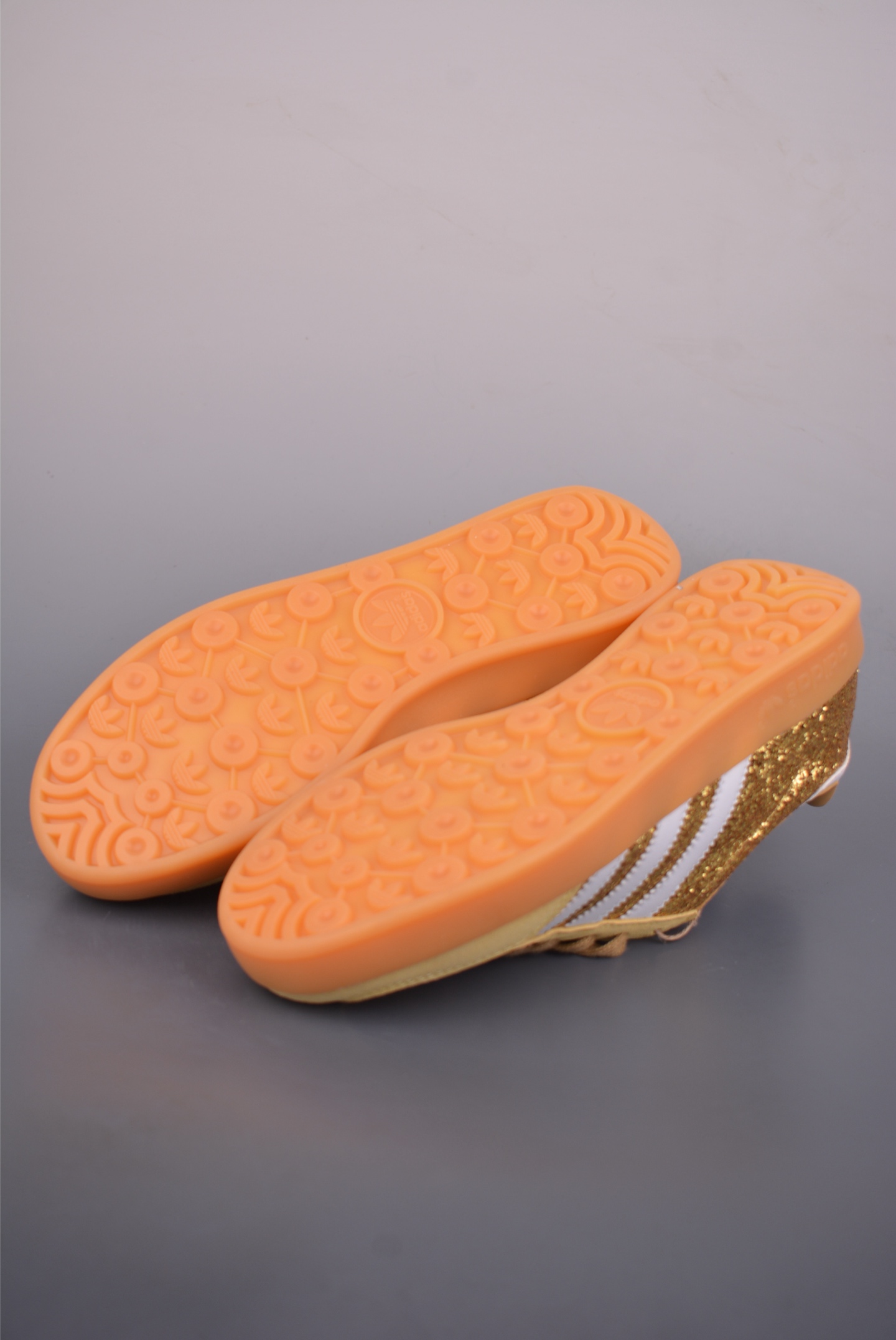 160 adidOriginals Gazelle INdoor 三叶草休闲防滑耐磨低帮板鞋 JR1266