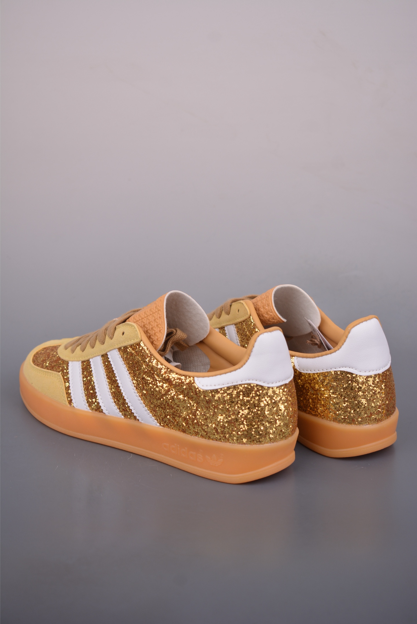 160 adidOriginals Gazelle INdoor 三叶草休闲防滑耐磨低帮板鞋 JR1266