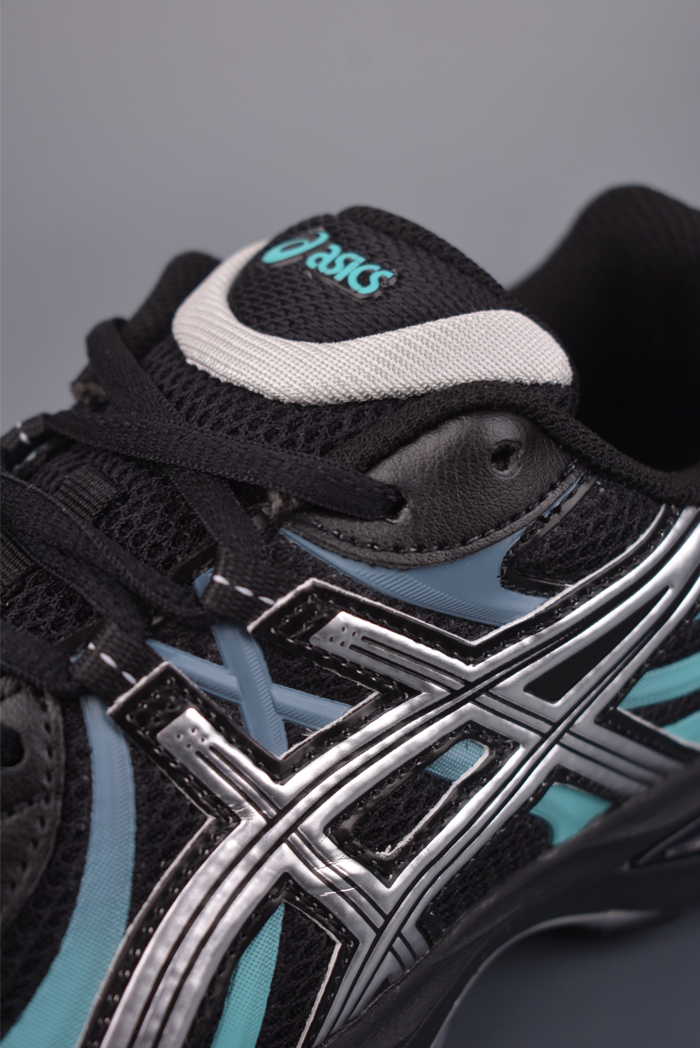 180 Asics Gel-SEKIRAN 亚瑟士运动休闲透气专业跑鞋 1201A711-003
