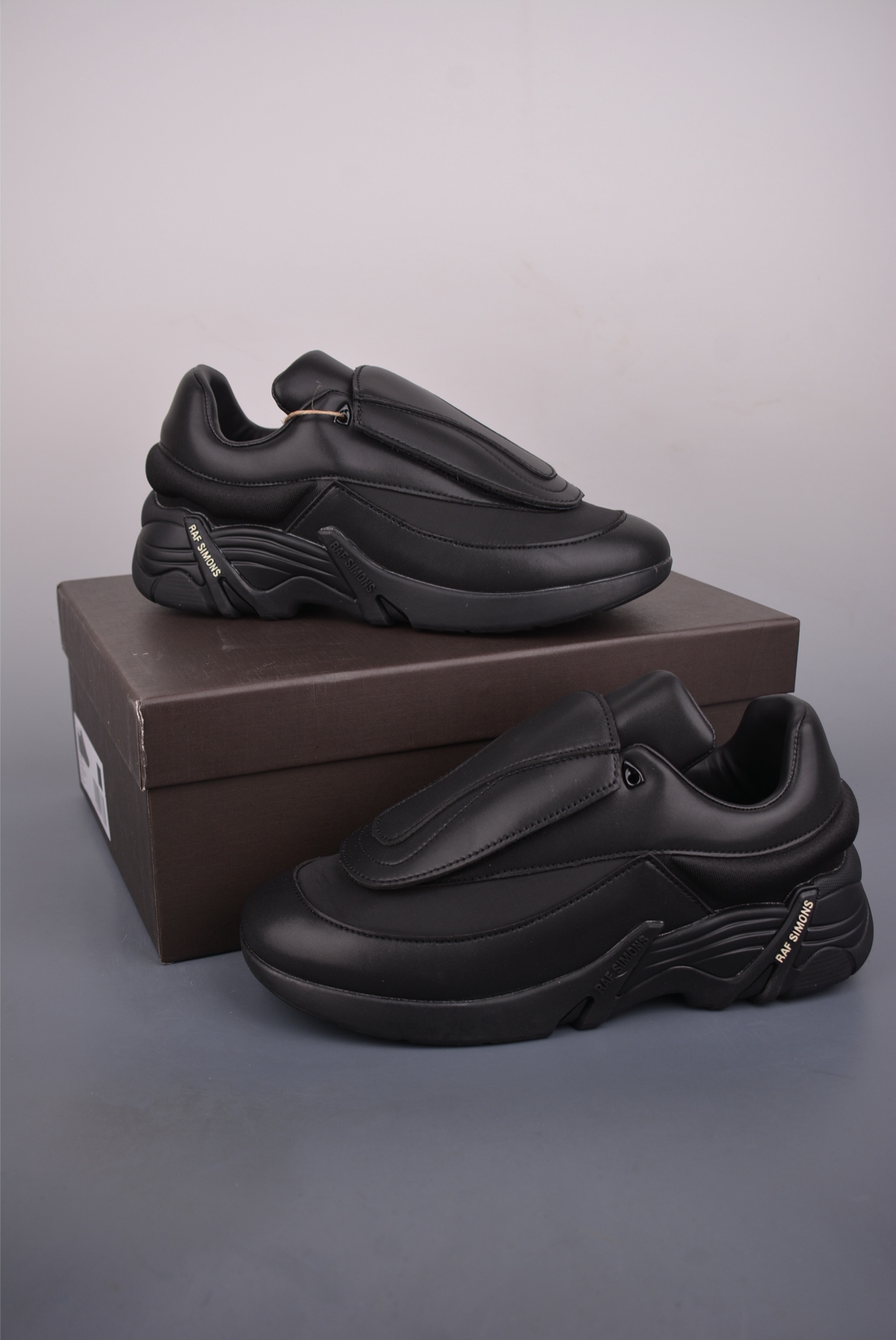 260 外贸爆款 RAF SIMONS Antei 先锋潮流 复古低帮休闲鞋 HR740001S