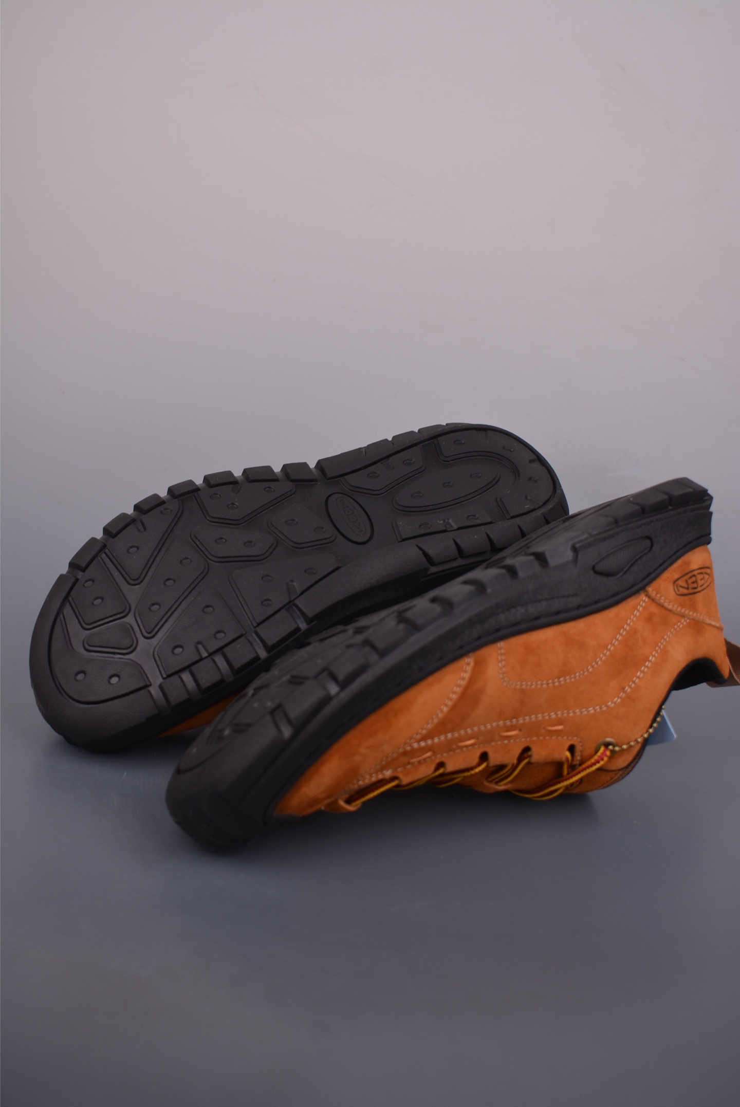 160 Keen Jasper Rocks SP 科恩贾斯珀都市系列 复古低帮系带户外风露营徒步登山运动训练鞋 22651622 尺码：38 39 40 41 42 43 44