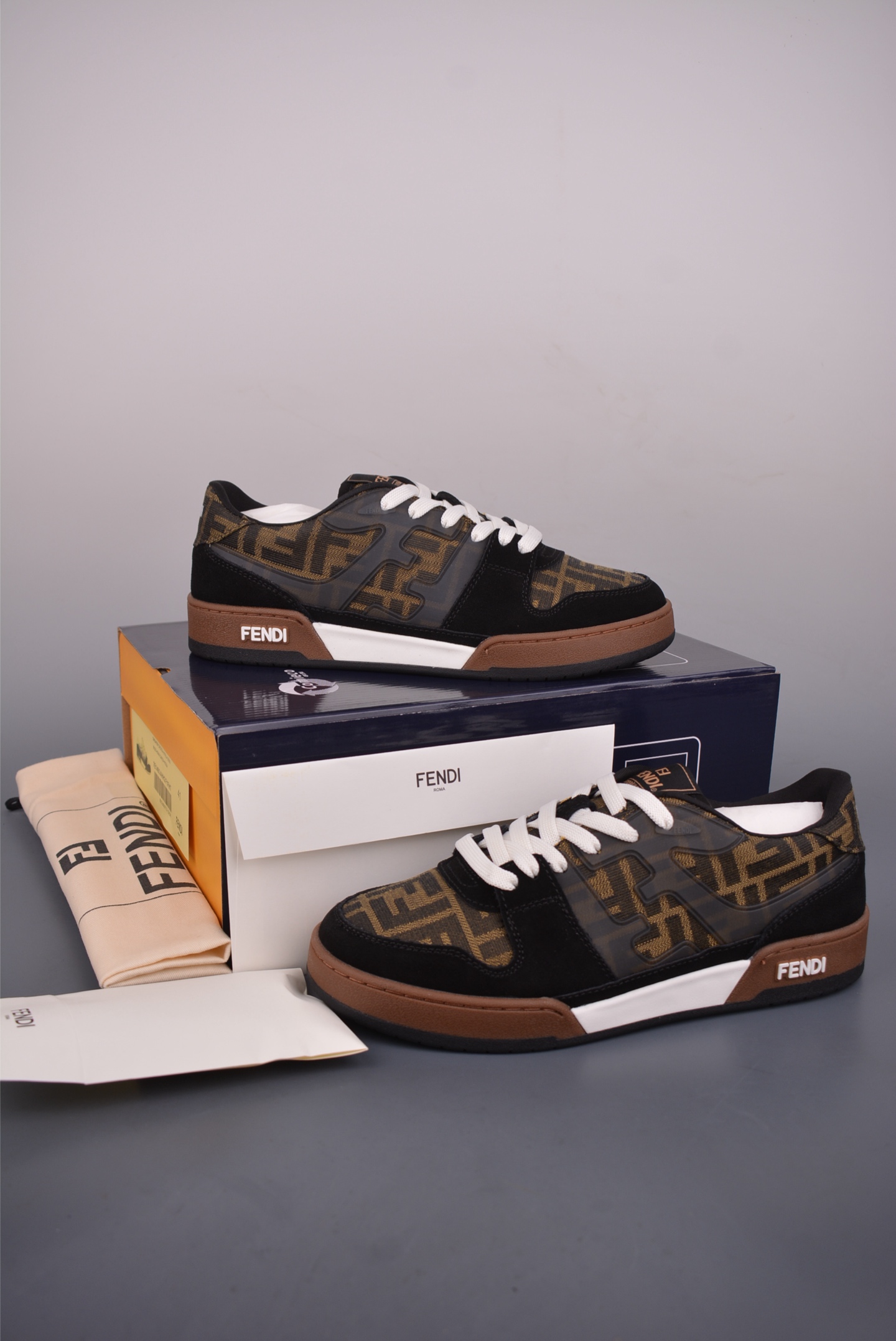 380 FENDI芬迪 Match 圆头厚底 广东原装高端品质 Fendi芬迪情侣款休闲鞋 7E1493L