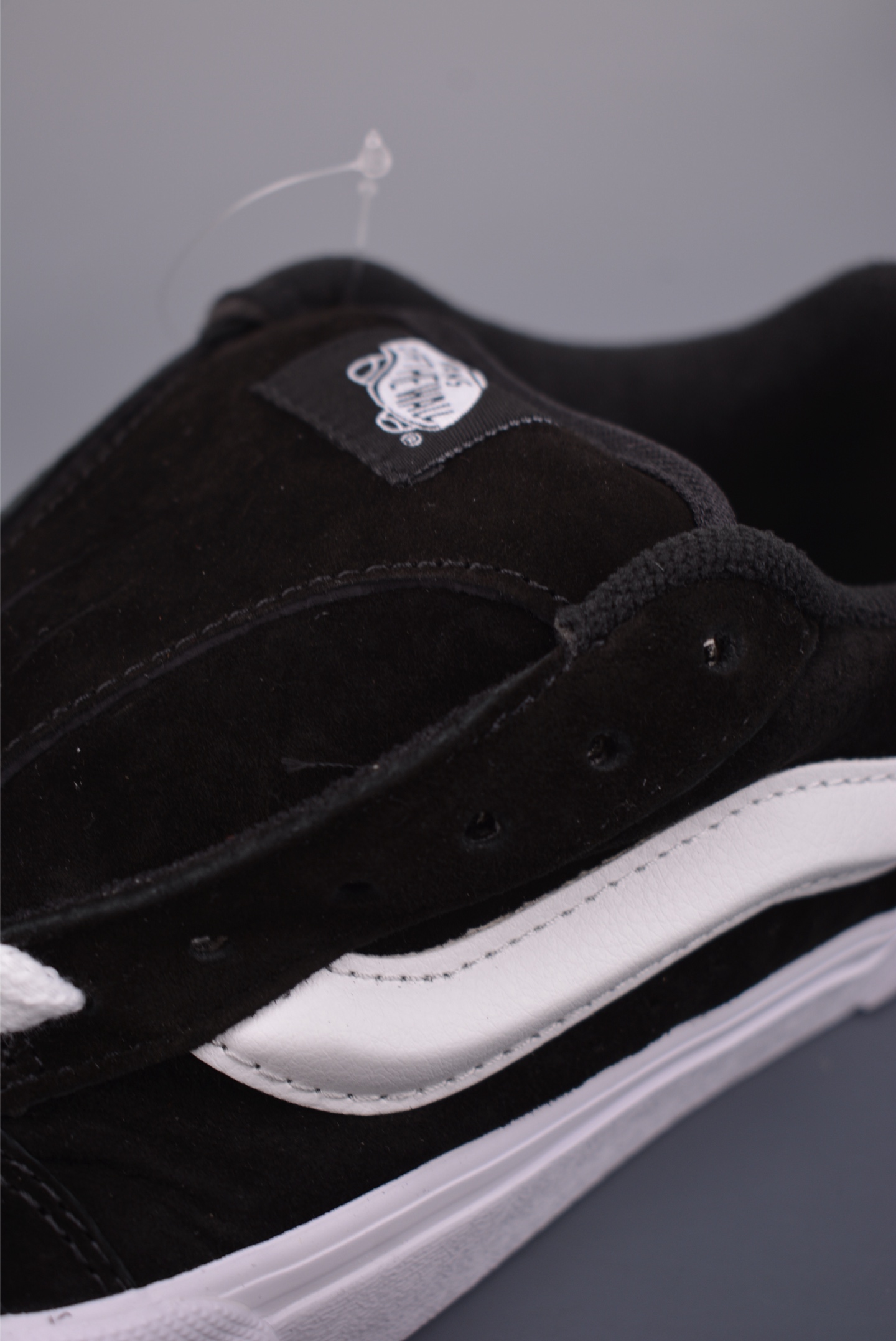 Vans Knu Skool 珍珠铆钉面包鞋 VN000E9XBLA