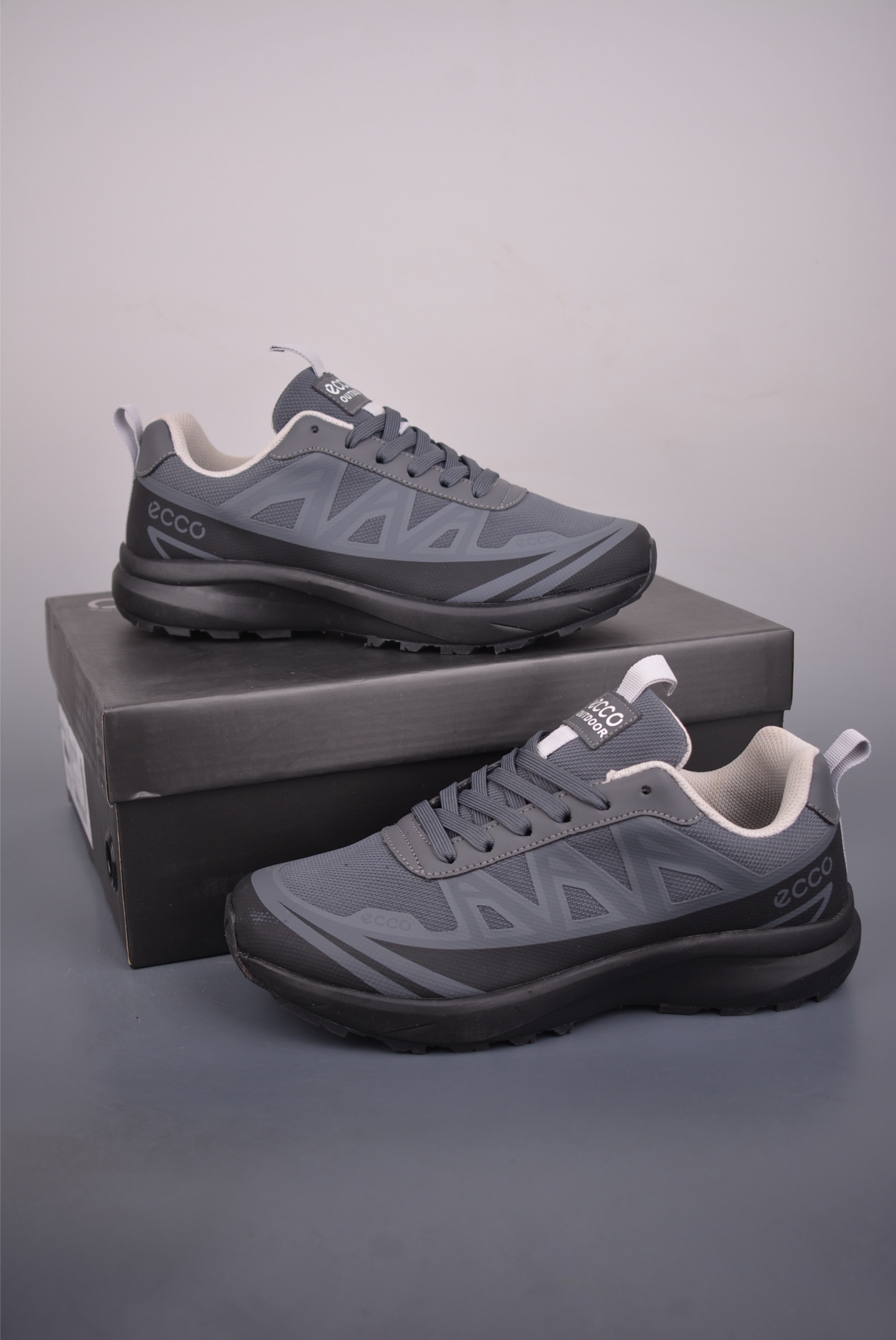 Ecco爱步男鞋2025年新款 拼接板鞋拼色 街头轻巧系列 TB23066