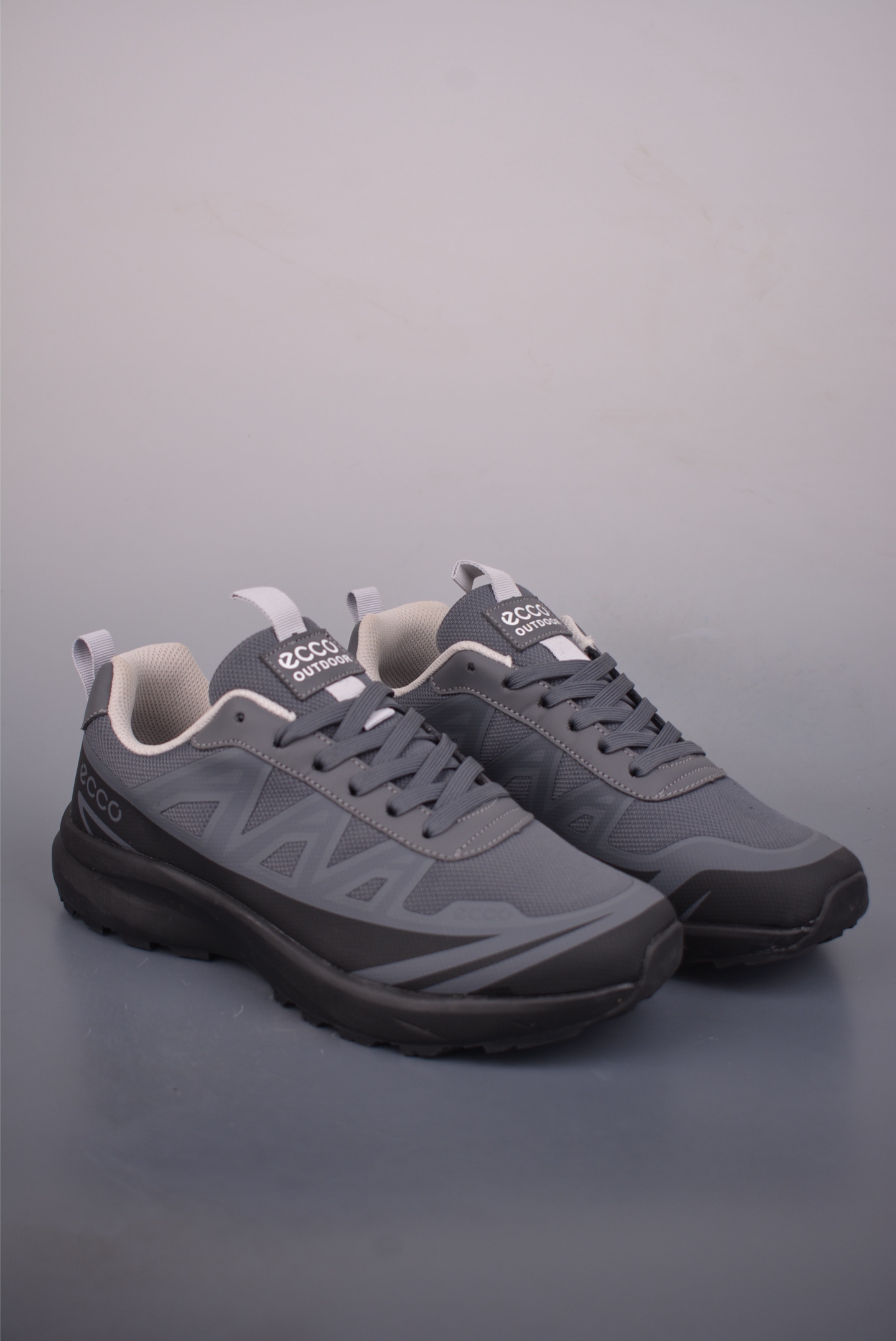 Ecco爱步男鞋2025年新款 拼接板鞋拼色 街头轻巧系列 TB23066