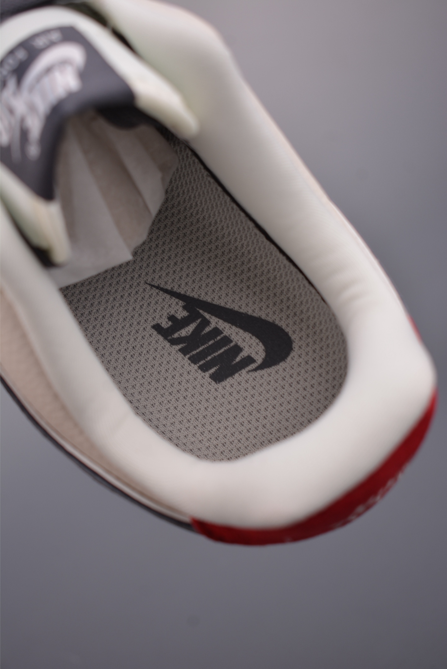 260 Nike Air Force 1 Low 白灰红 DD1982-325