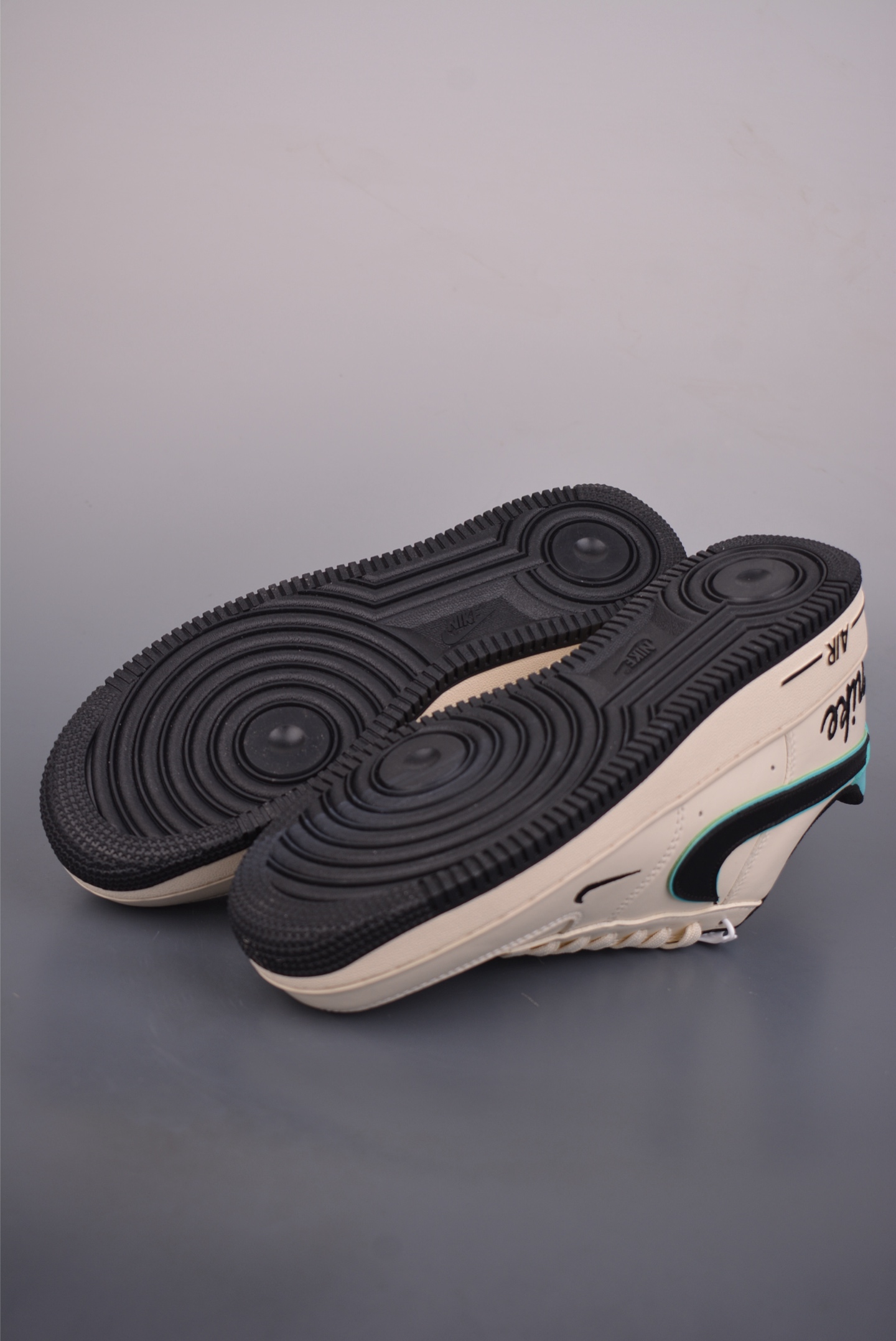 260 Nike Air Force 1 Low 米黑绿 NH0601-583