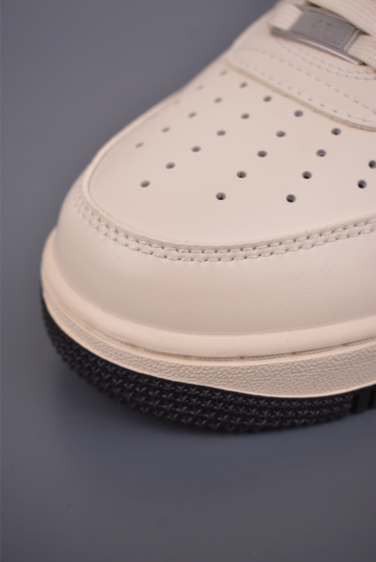 260 Nike Air Force 1 Low 米黑绿 NH0601-583