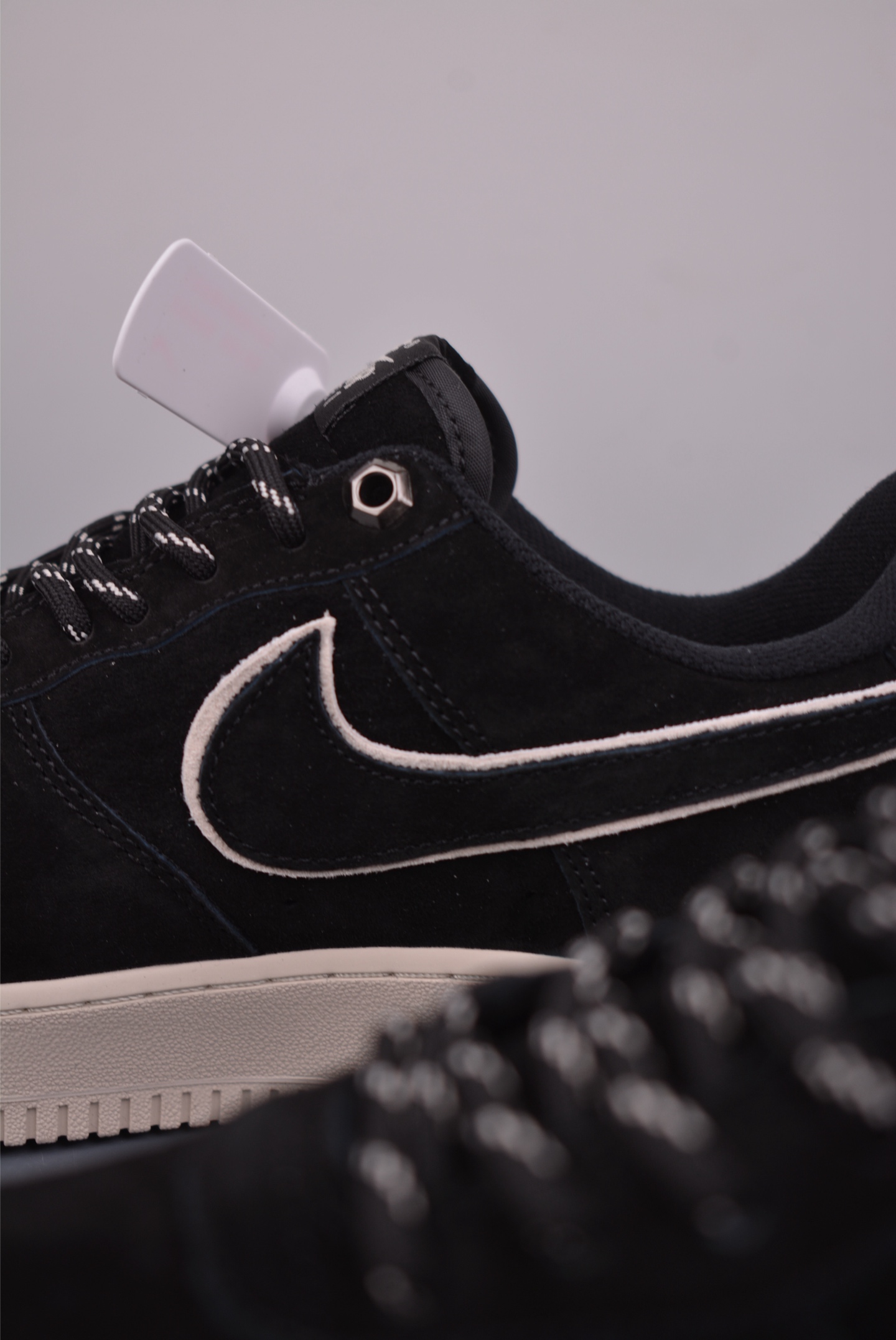 200 Nike Air Force 1 Low 翻毛皮黑 DY9867-100