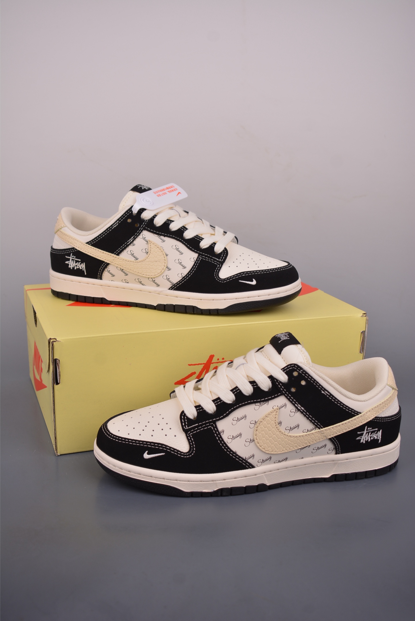 280 Nike SB Dunk Low 斯图西联名 XS6089-634