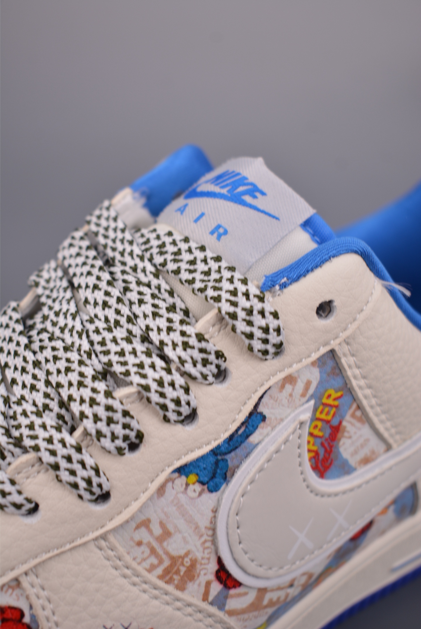 260 Nike Air Force 1 Low KAWS联名 SY1388-017