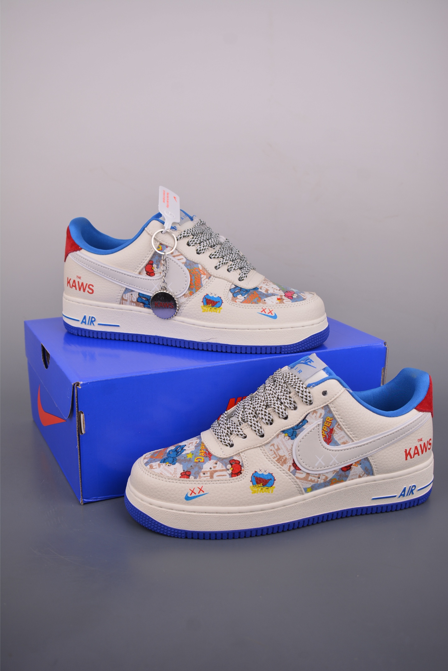 260 Nike Air Force 1 Low KAWS联名 SY1388-017