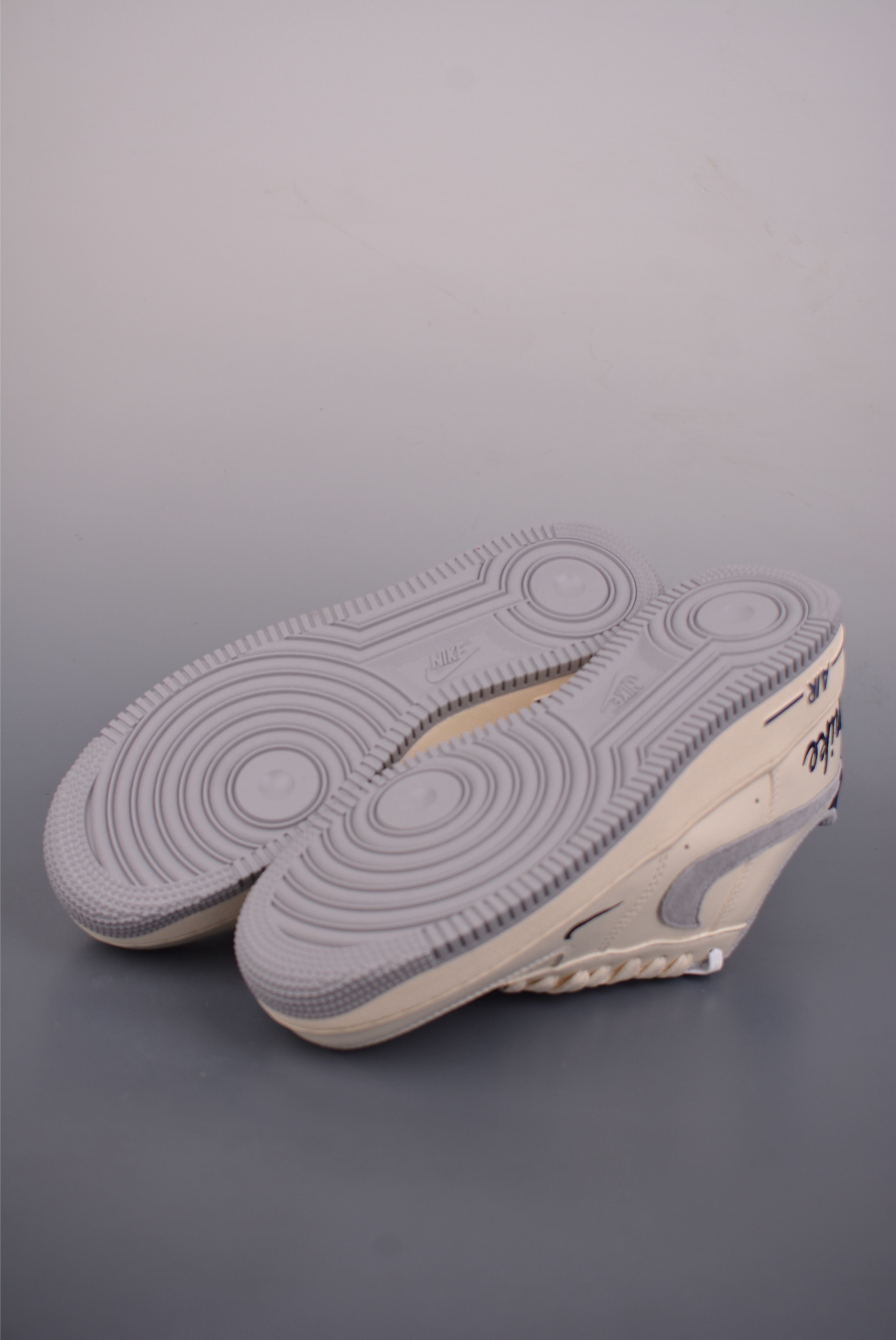 260 Nike Air Force 1 Low 米灰蓝 NH0601-581