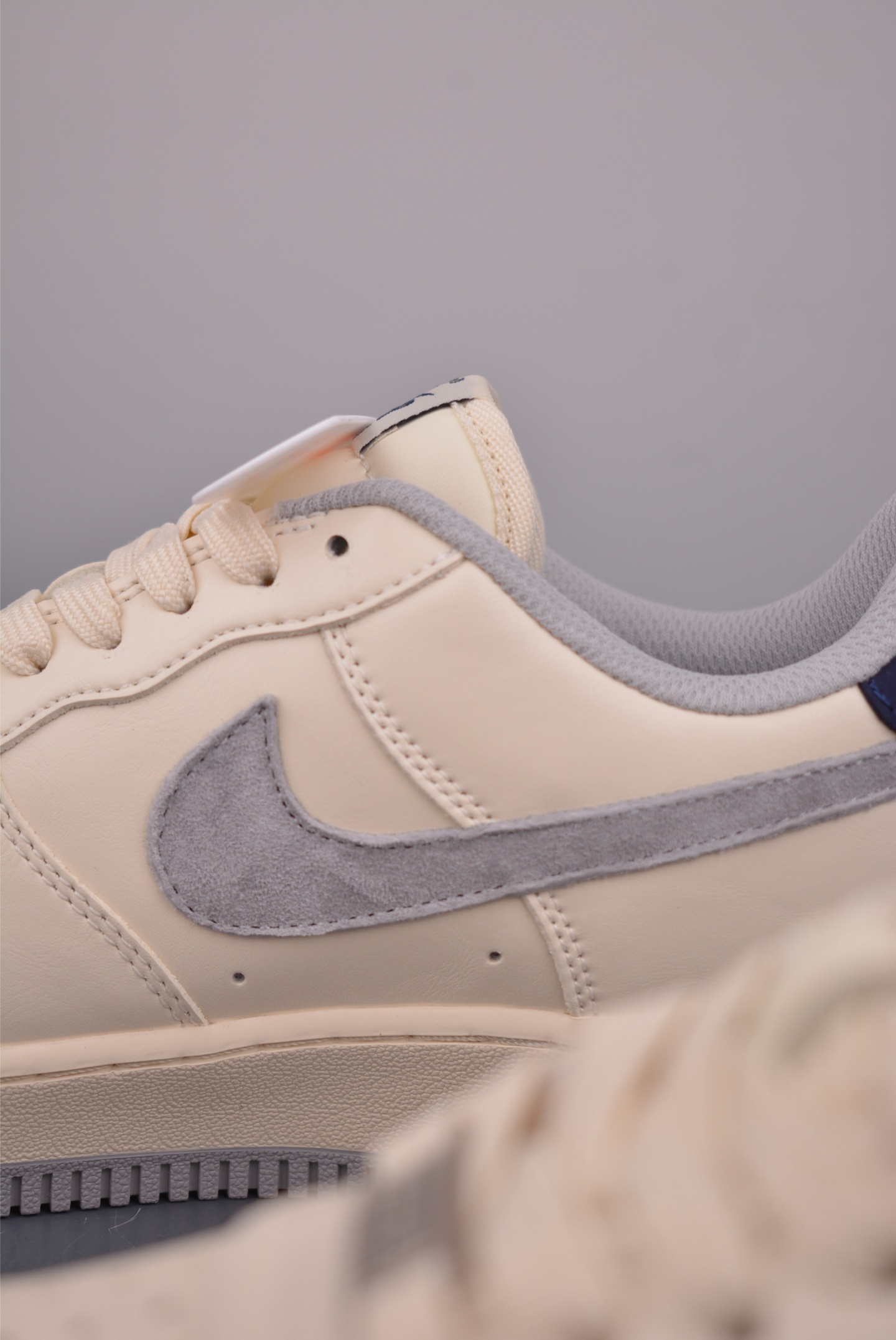 260 Nike Air Force 1 Low 米灰蓝 NH0601-581