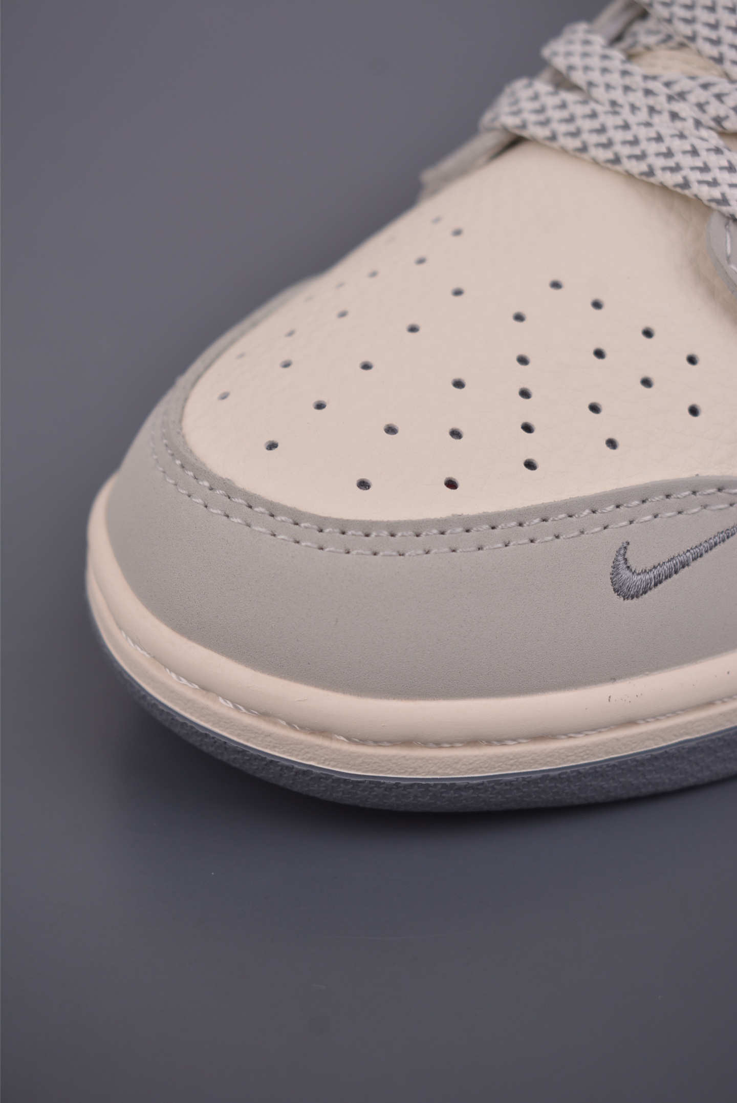 280 Nike SB Dunk Low Supreme联名 JP1628-029