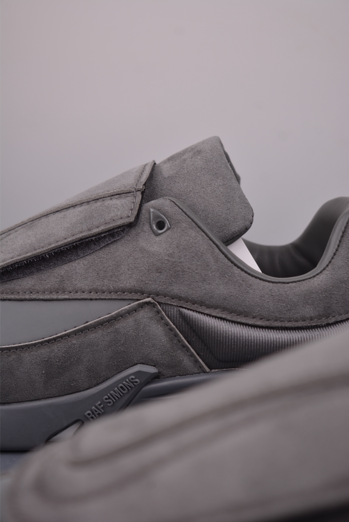 260 外贸爆款 RAF SIMONS Antei 先锋潮流 复古低帮休闲鞋 HR740001L