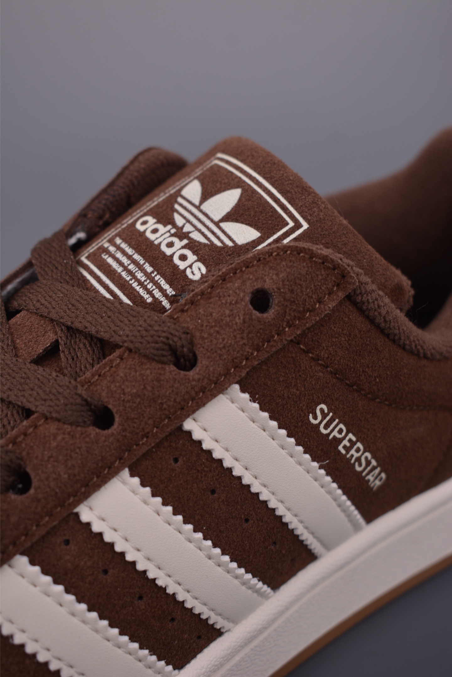 140 AdidOriginals Superstar 2025全新版本 贝壳头 HQ4915