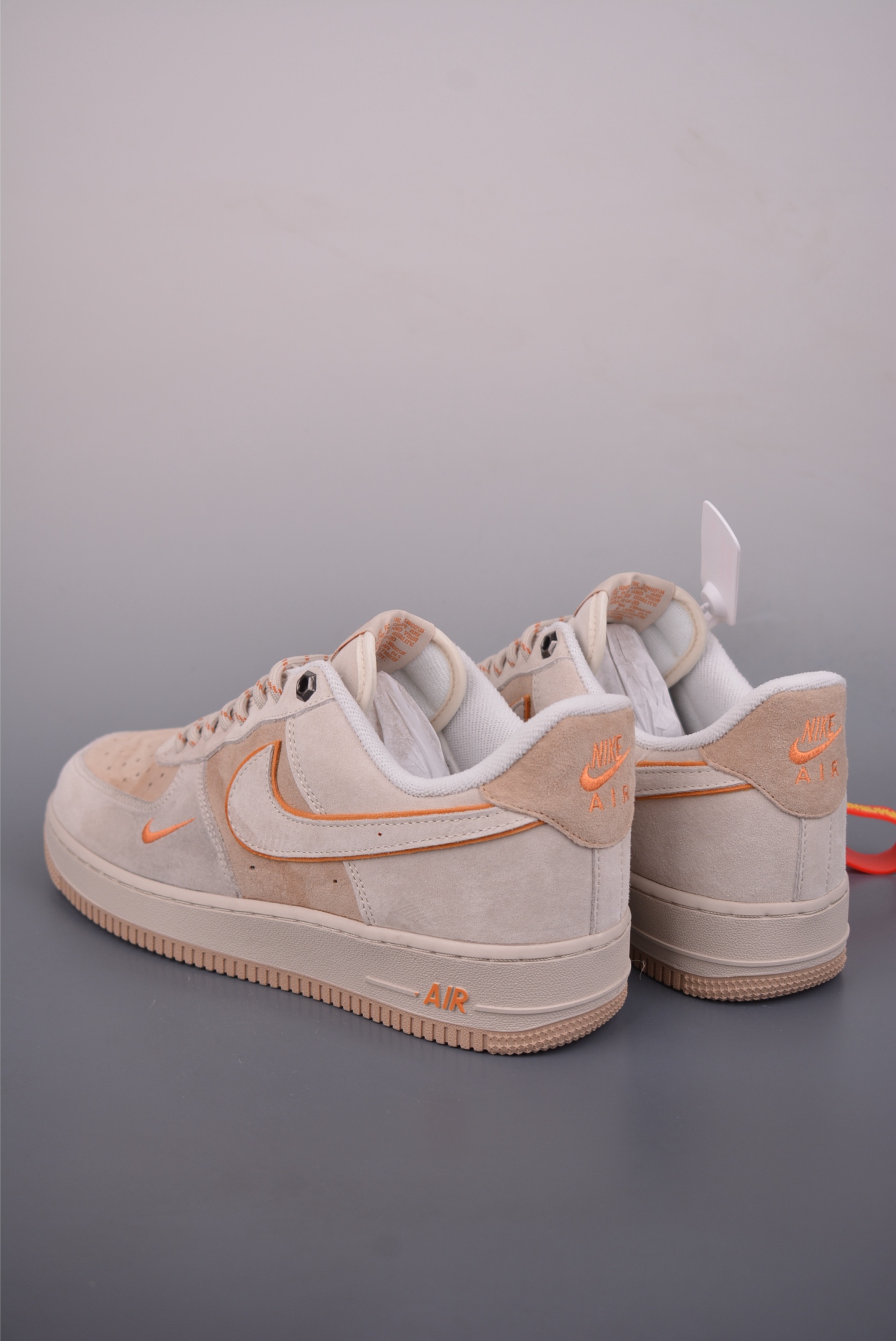 200 Nike Air Force 1 Low 麂皮灰 DY9867-107