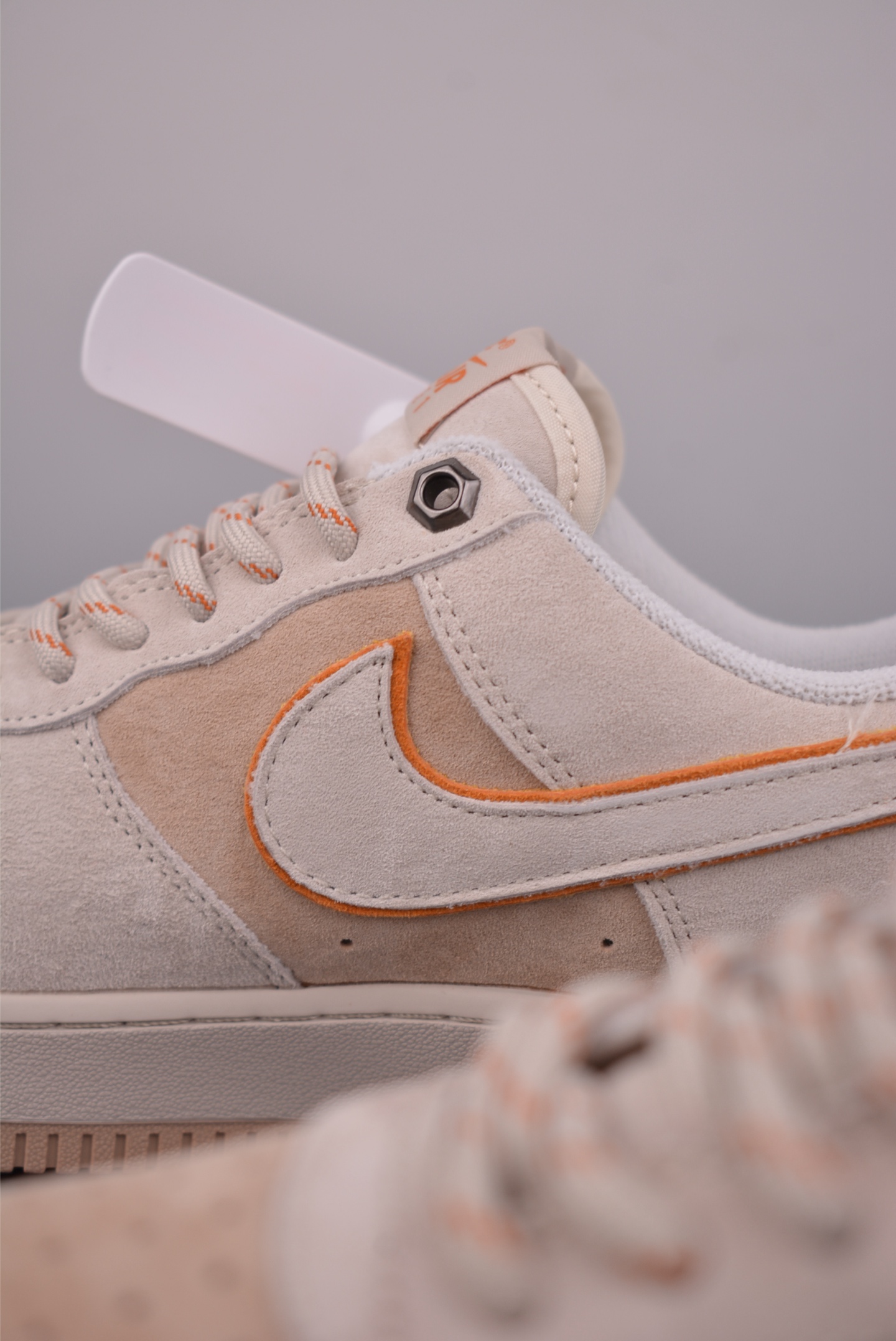 200 Nike Air Force 1 Low 麂皮灰 DY9867-107