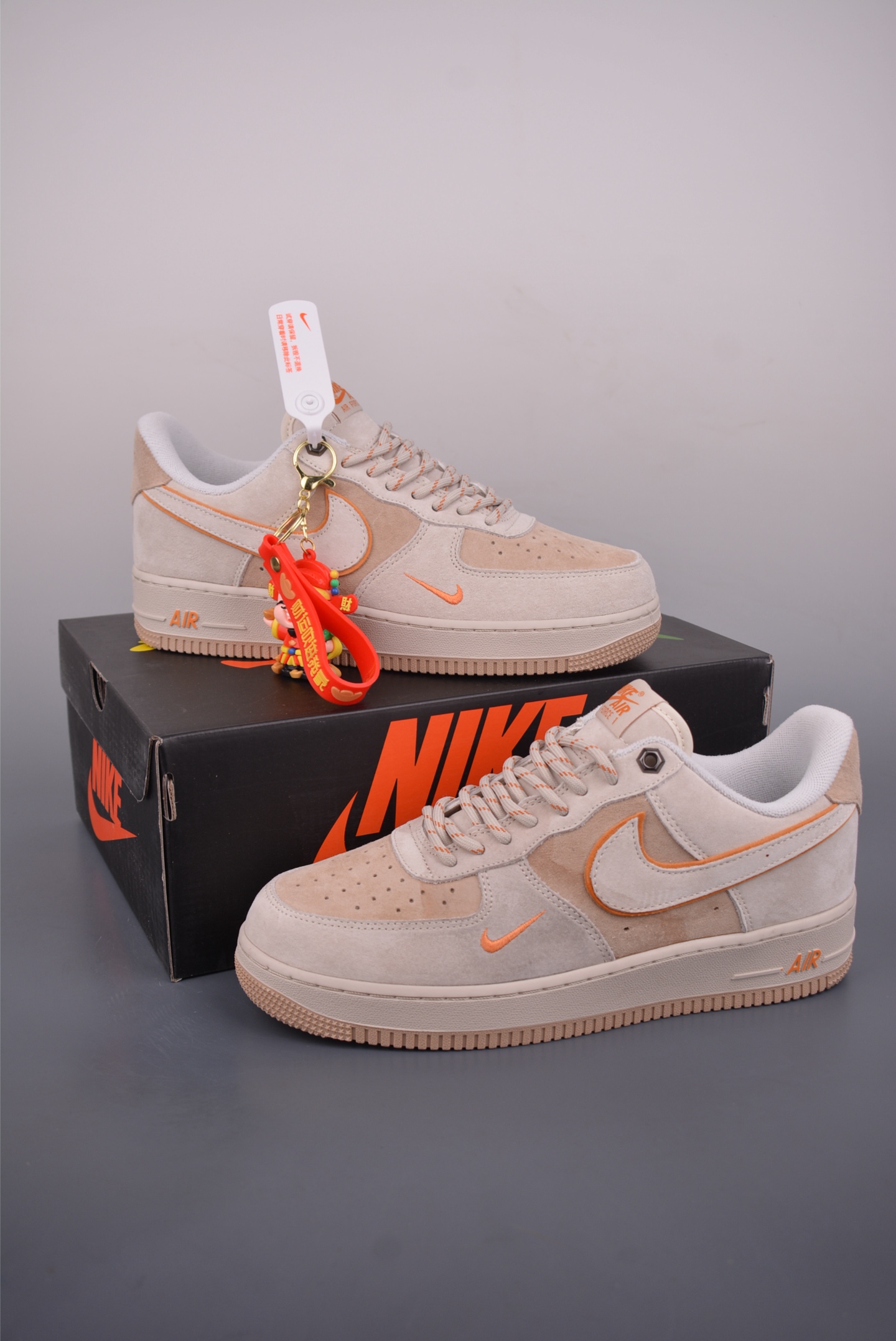 200 Nike Air Force 1 Low 麂皮灰 DY9867-107