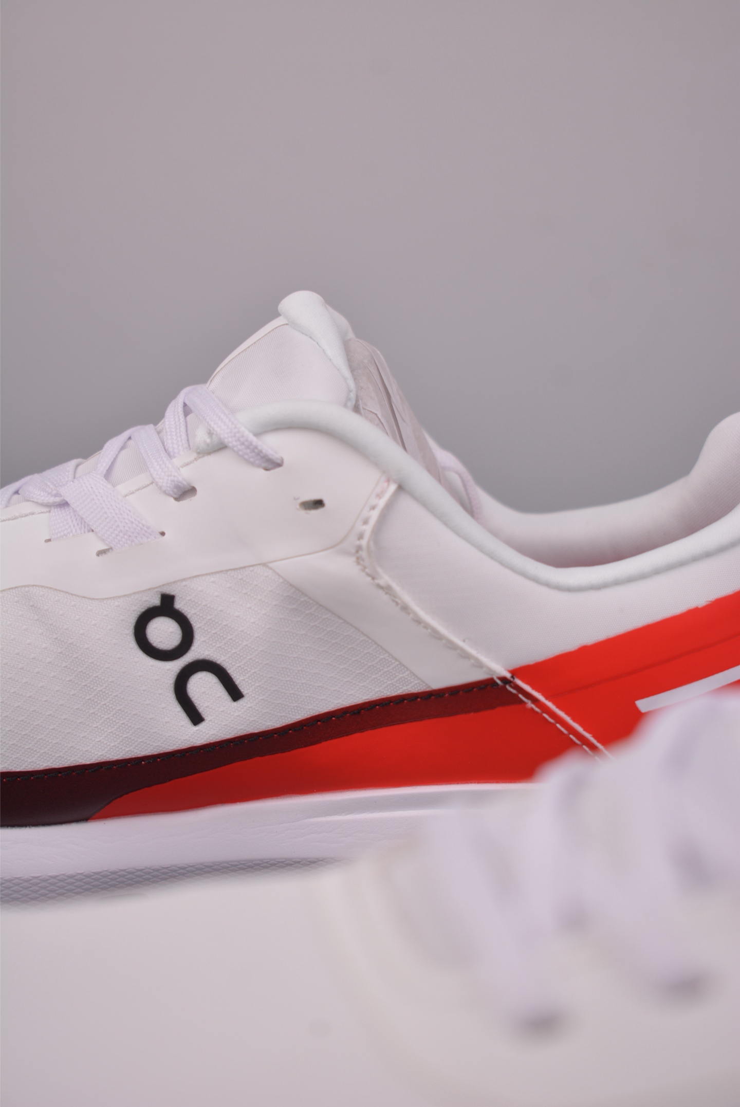 On昂跑 Cloudvista 2 Waterproof 户外街头机能风跑步鞋 3ME3013316815