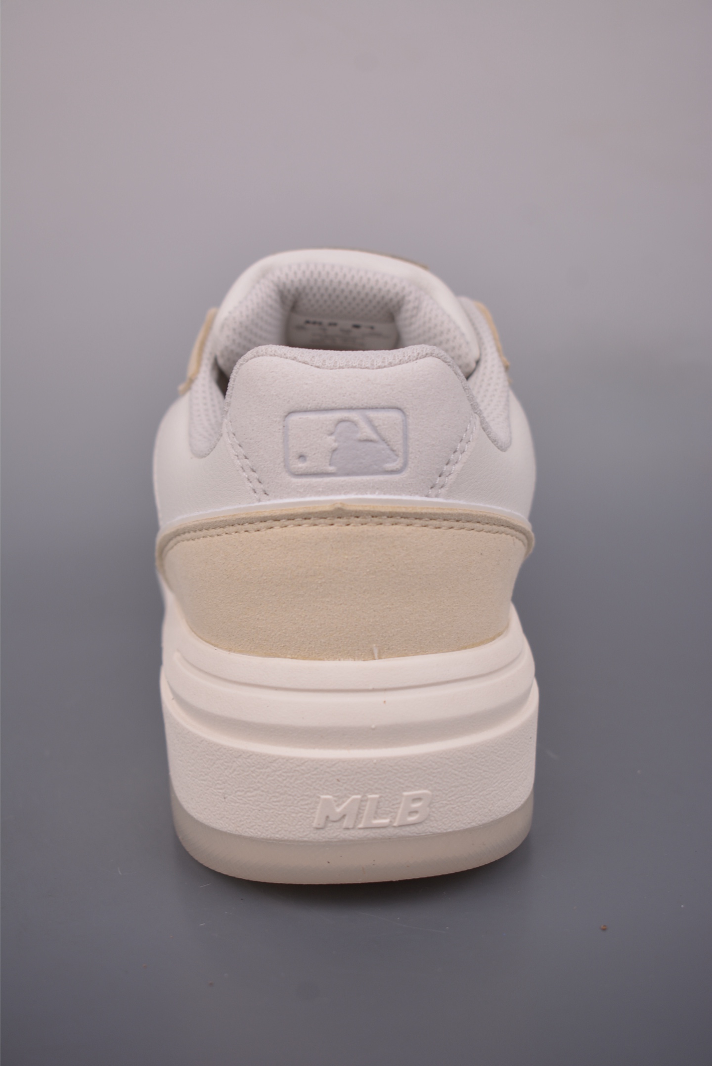 MLB TROPHY VINTAGE LT 纽约洋基队 潮流时尚厚底运动鞋 3ASXM086N818-High Quatity Cheap Brand wholesale wholesaler seller Clothes Bags handbags Sneakers Top Fashion Clothing Shoes from China Factory Chinese suppliers best Quality Beautiful Price MLB TROPHY VINTAGE LT 纽约洋基队 潮流时尚厚底运动鞋 3ASXM086N818