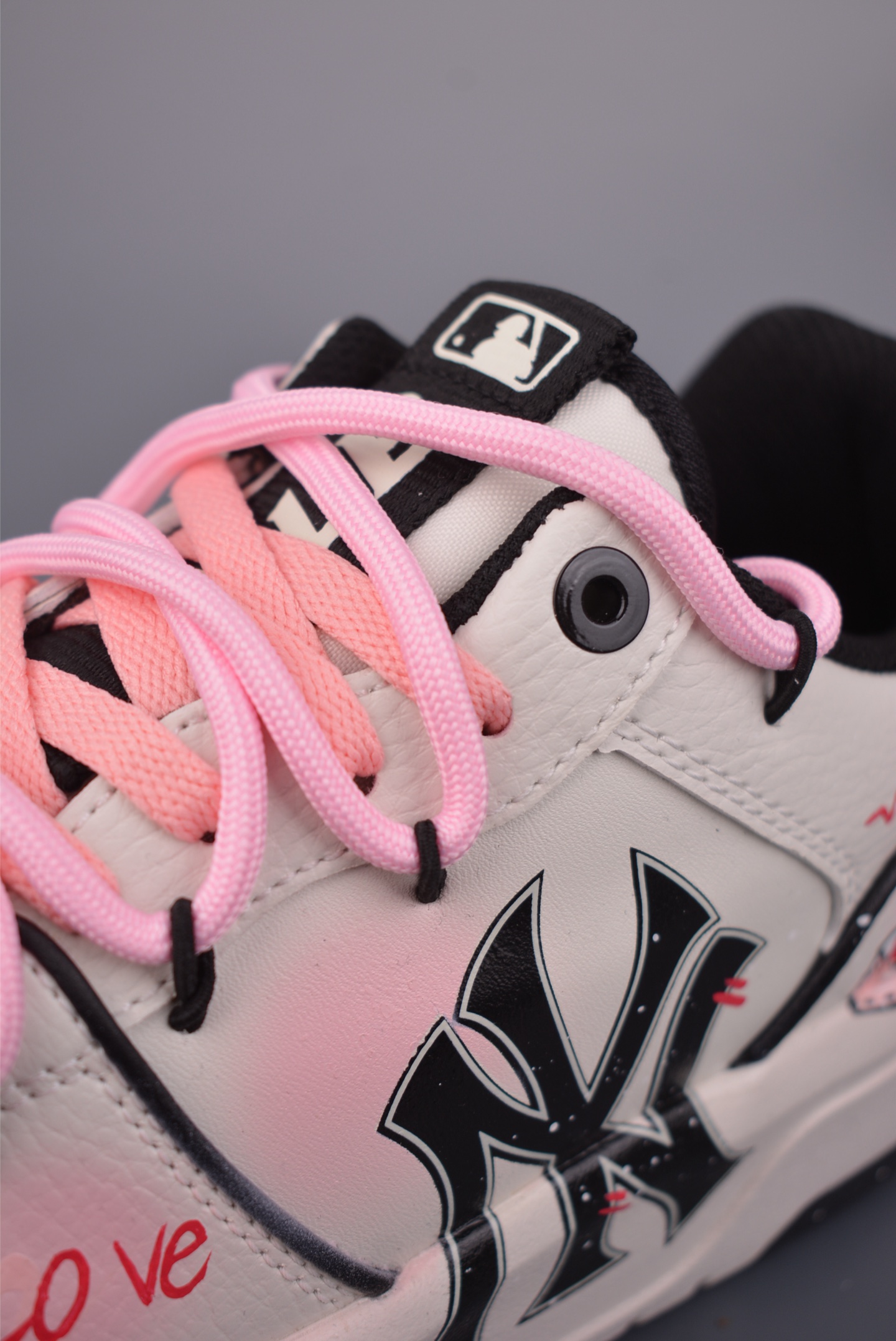 280 MLB NY 印花网红老爹鞋 涂鸦恶作剧 3ASXCA12N