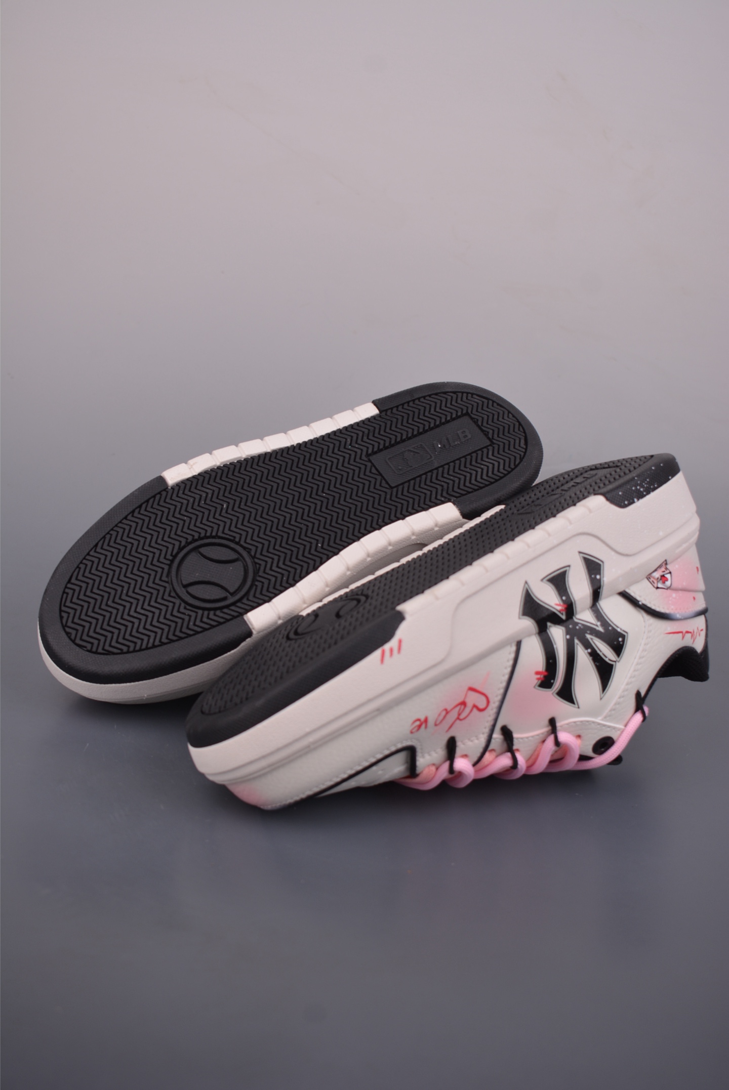 280 MLB NY 印花网红老爹鞋 涂鸦恶作剧 3ASXCA12N