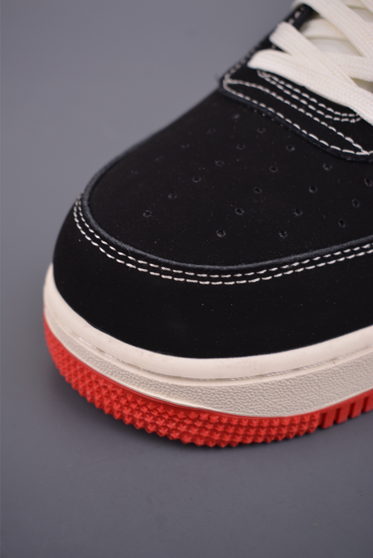 260 Nike Air Force 1 Low 黑红 DF0188-118