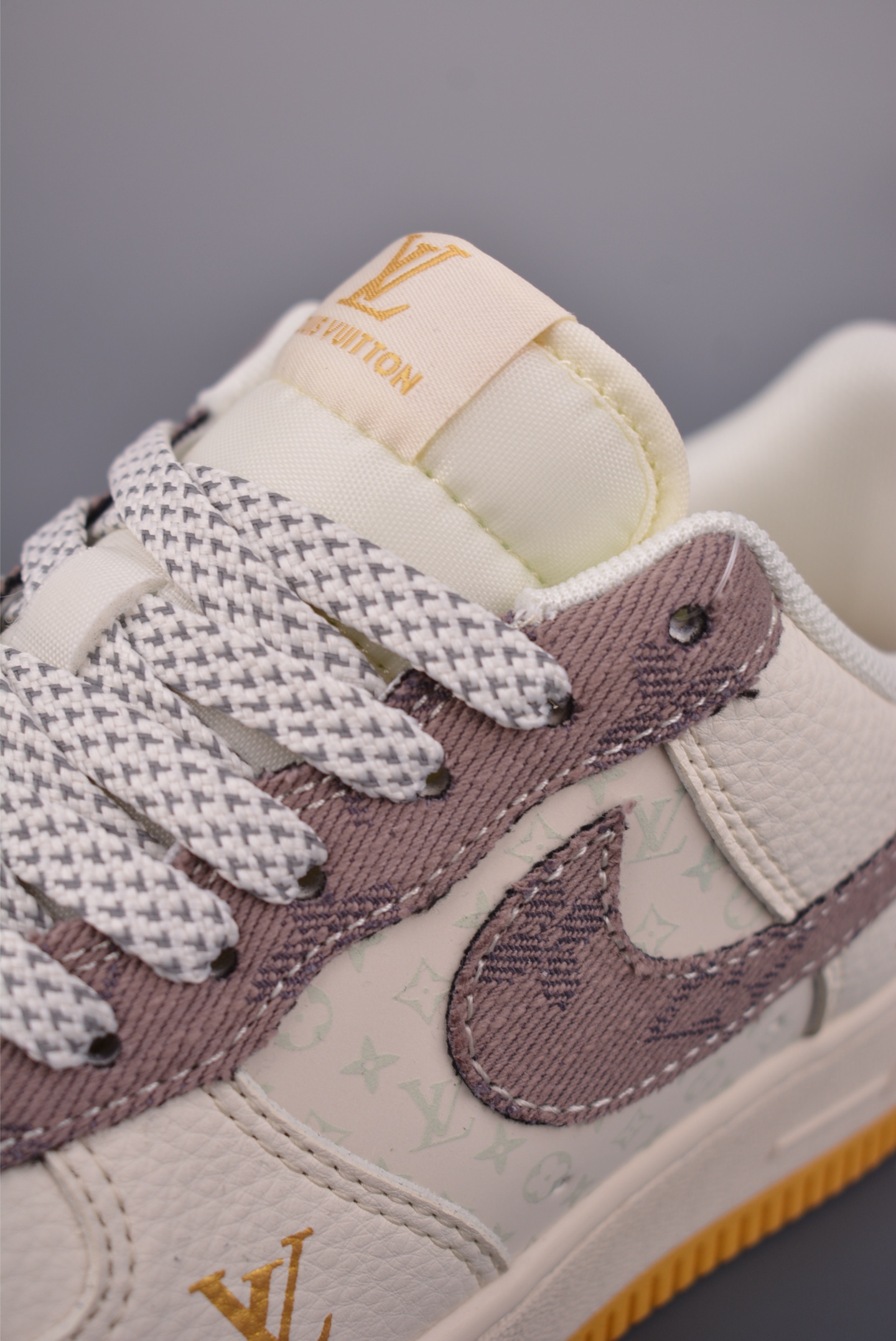 260 Nike Air Force 1 Low LV联名 QW5606-262