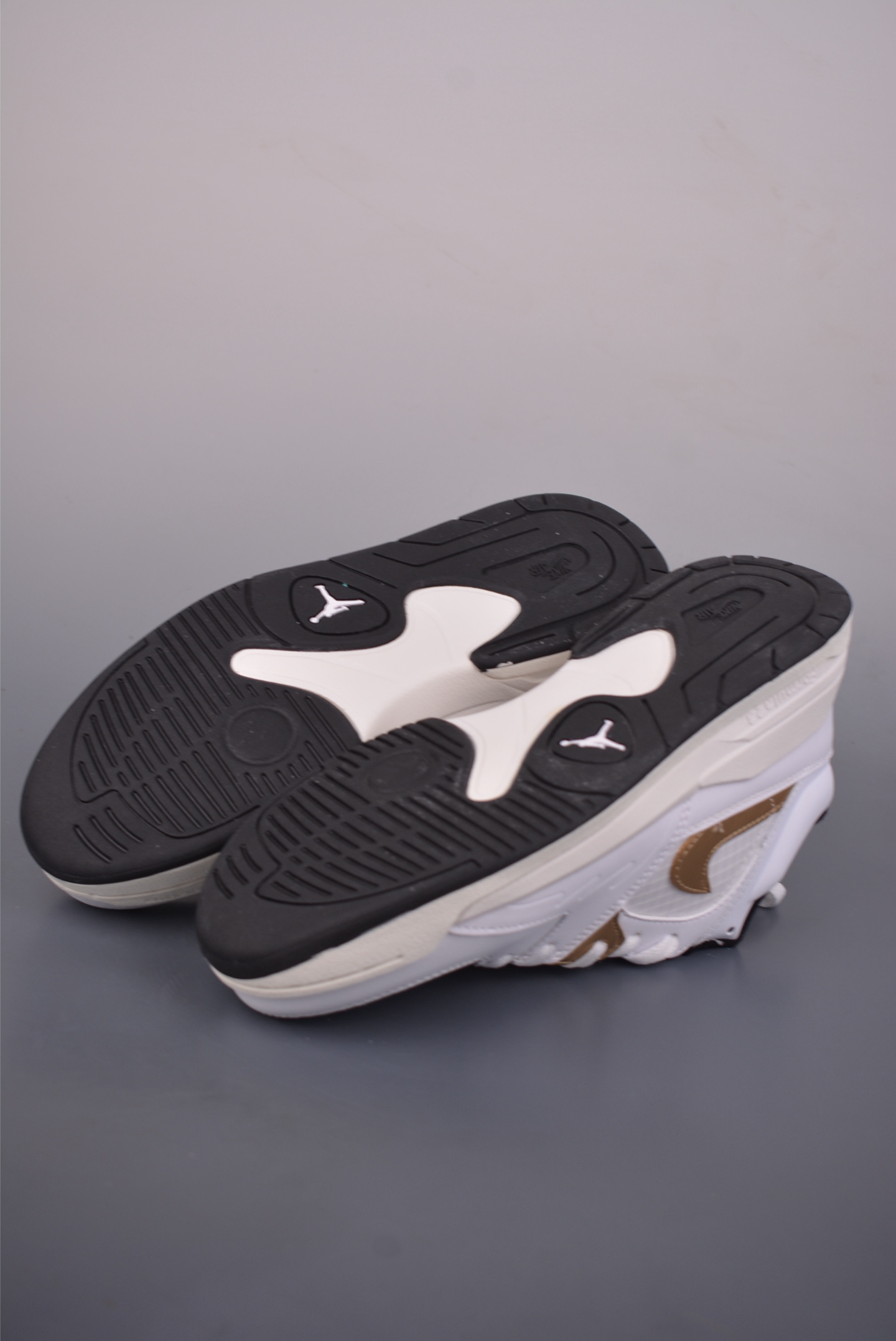 150 Air Jordan Stadium 90 缓震防滑休闲运动板鞋 DX4397-170