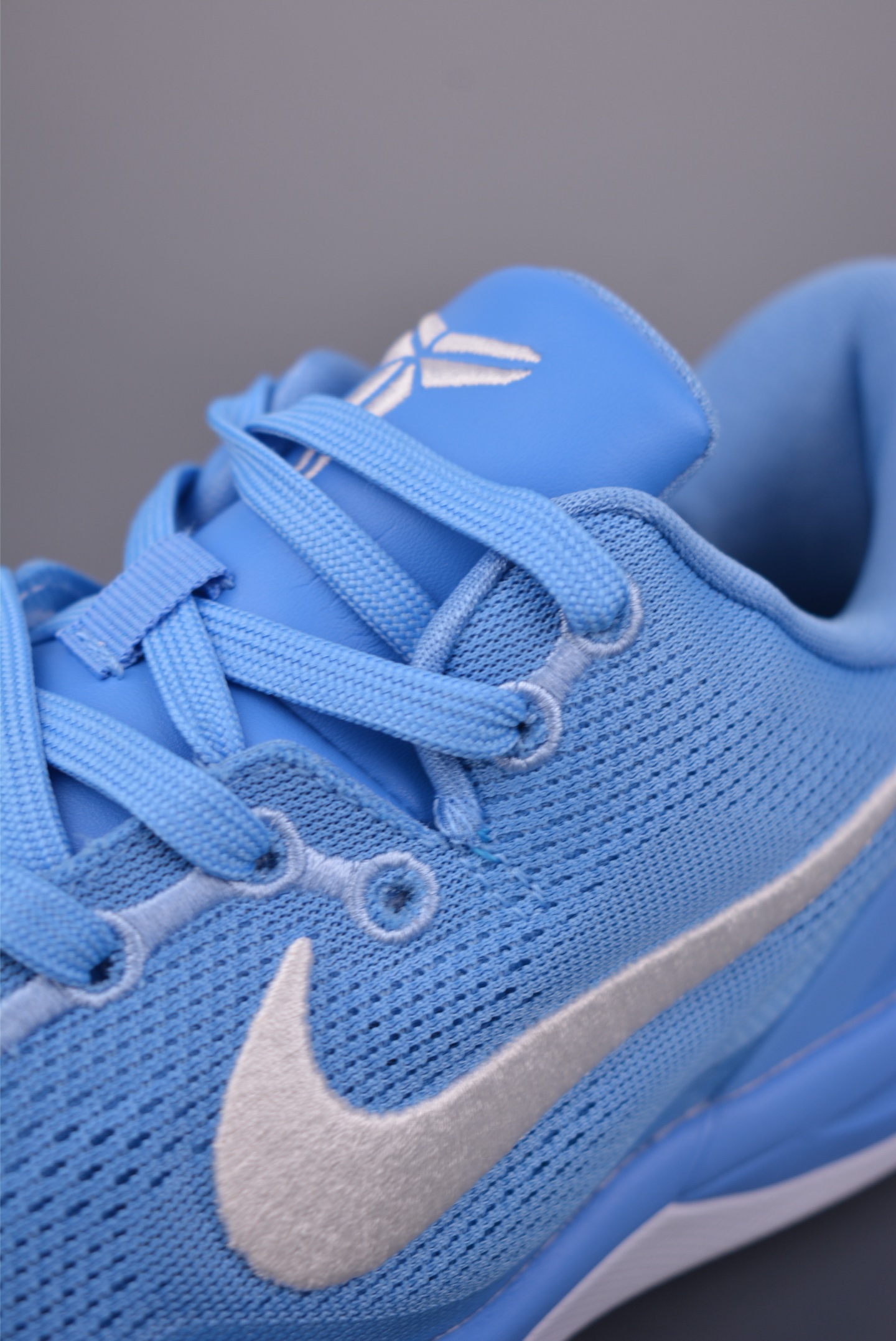 260 致敬Kobi 情怀满满 BOSS版本 NIKE KOBE 8 SYSTEM 科比八代 内置元年缓震气垫 HM6469-401