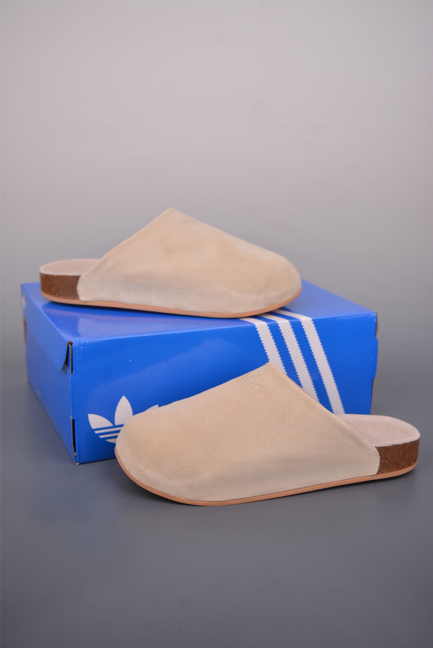 180 adidoriginals Adimule 勃肯系 防磨防滑包头拖鞋 JP8732