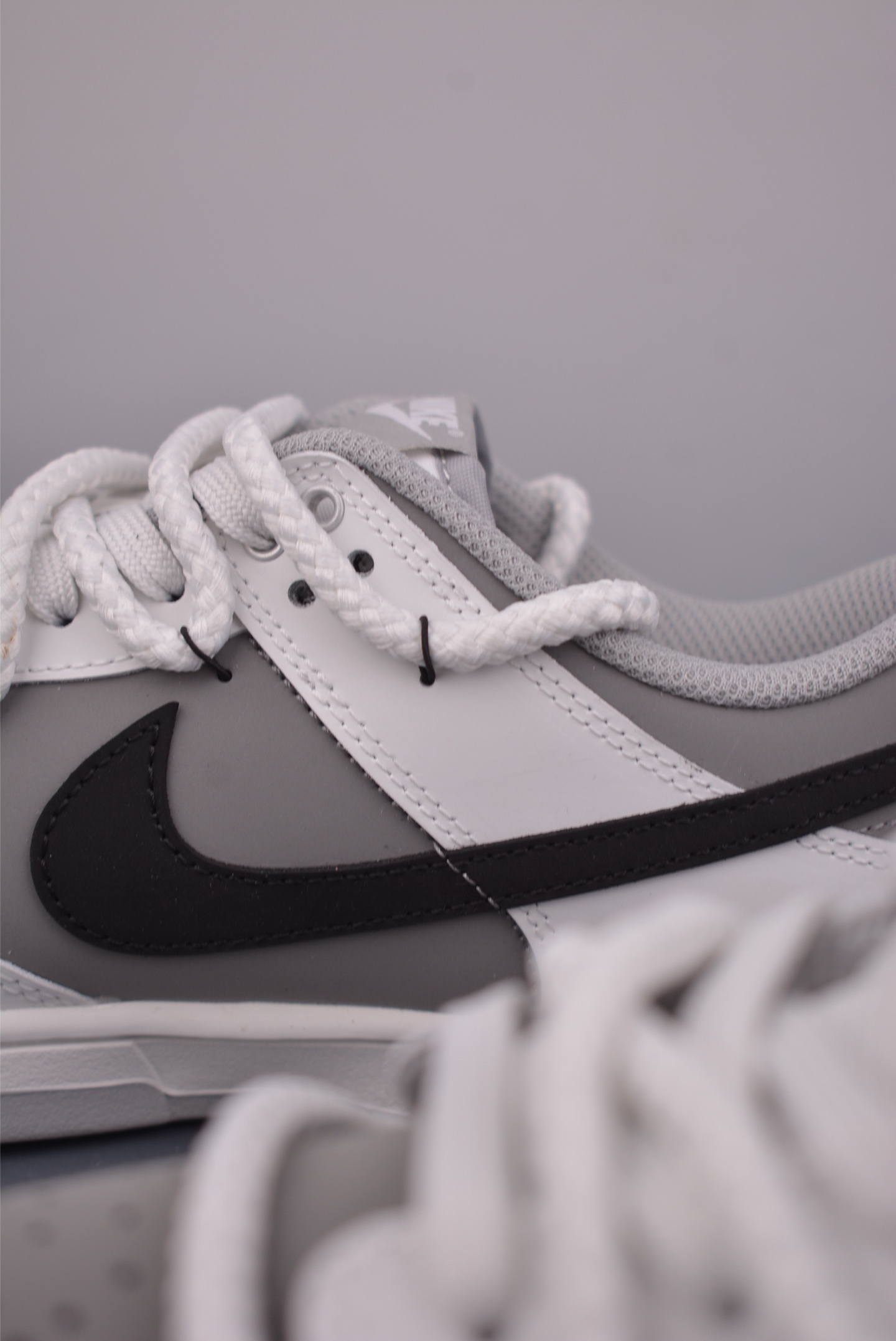 280 Nike SB Dunk Low 灰白解构绑带联名 WG0510-061